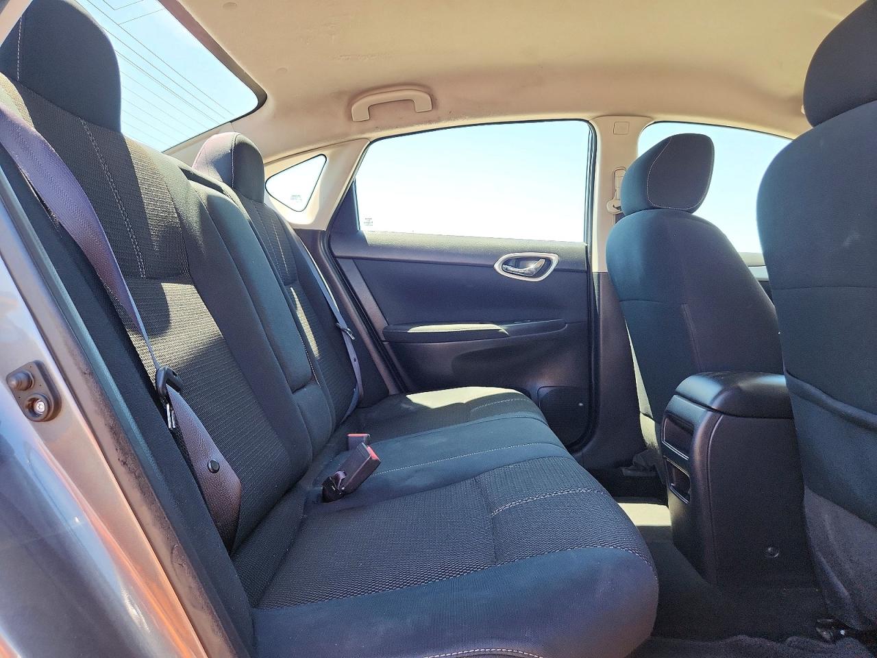 2015 Nissan Sentra S Серый vin: 3N1AB7AP9FY261857