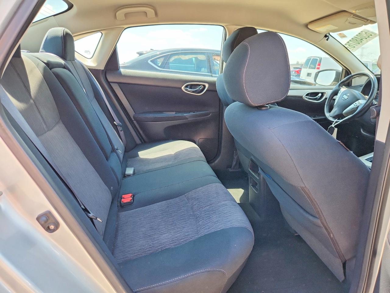 2015 Nissan Sentra Sv Silver vin: 3N1AB7AP9FY269263