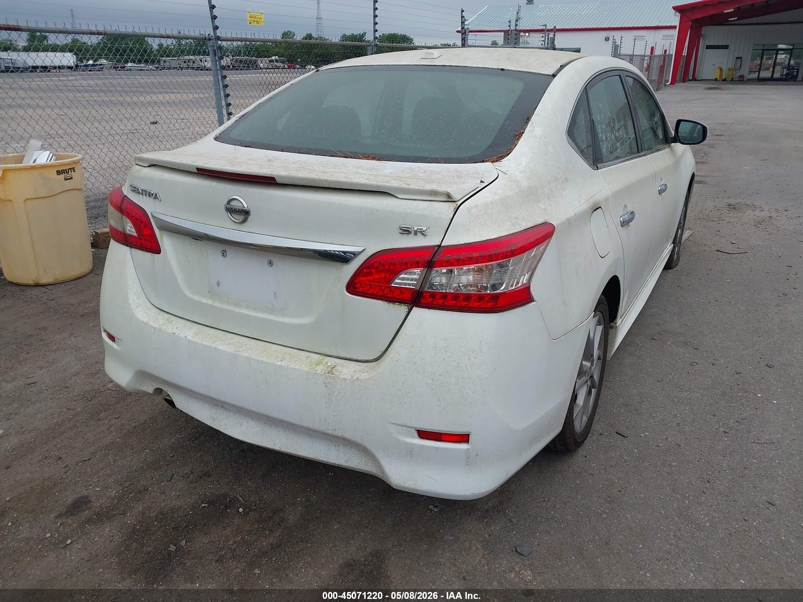 2015 Nissan Sentra Fe+ S/s/sl/sr/sv White vin: 3N1AB7AP9FY306599