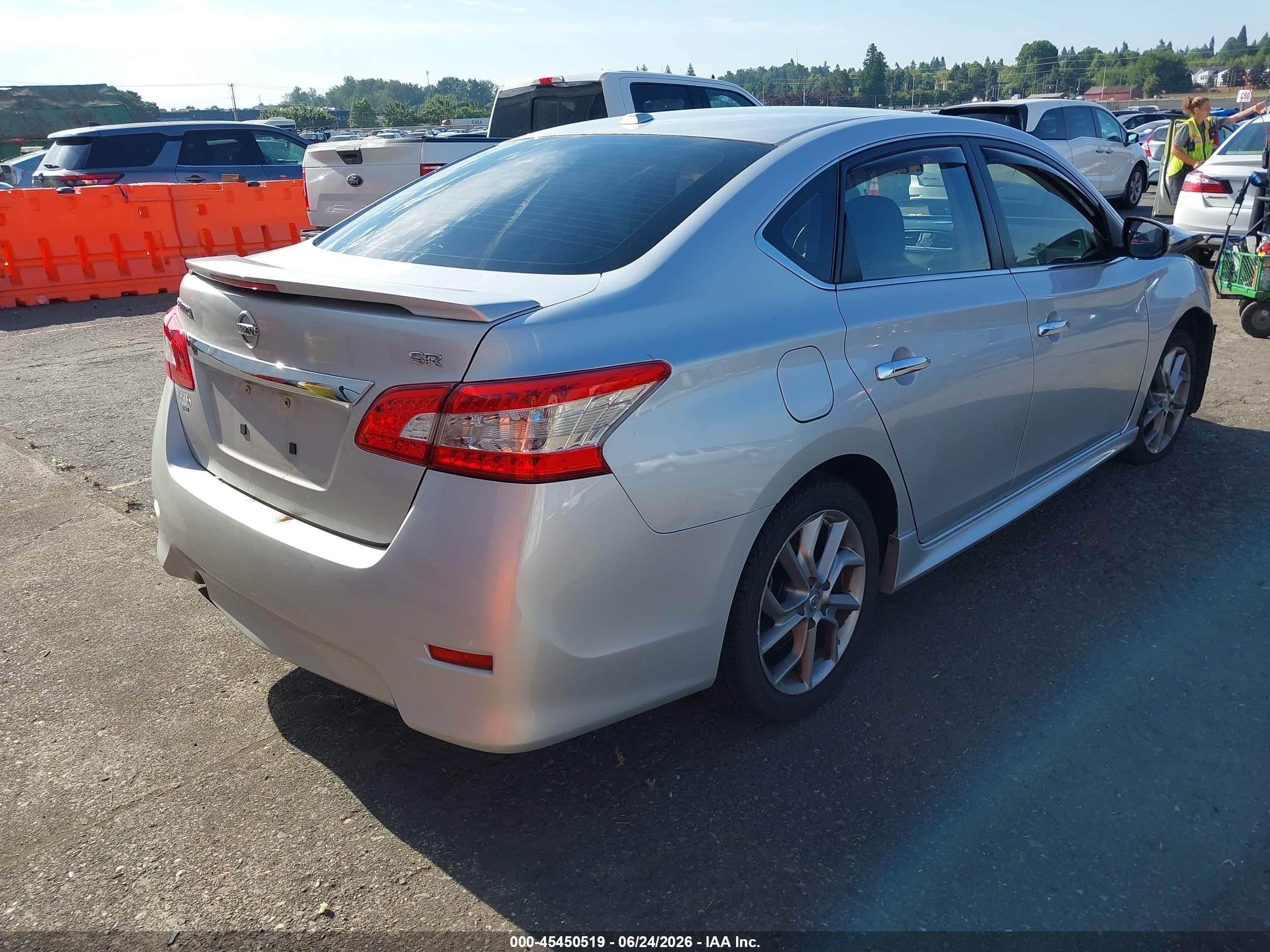 2015 Nissan Sentra Sr Silver vin: 3N1AB7AP9FY307204
