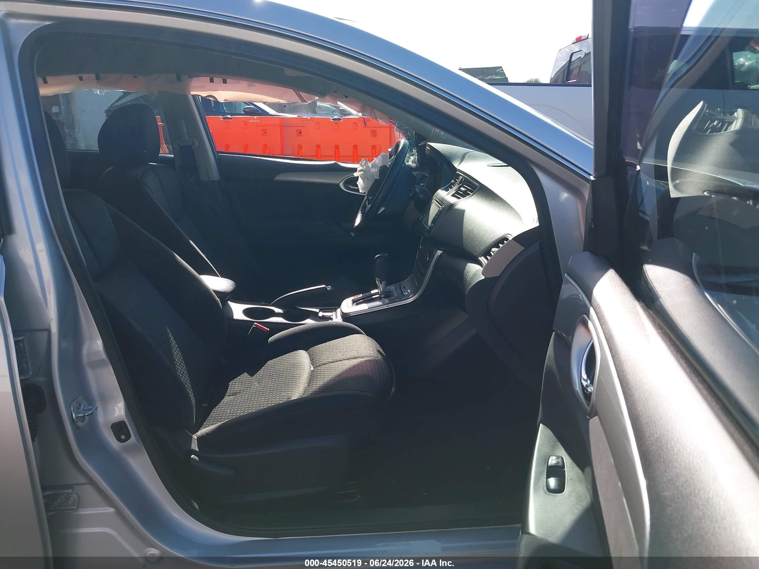 2015 Nissan Sentra Sr Silver vin: 3N1AB7AP9FY307204