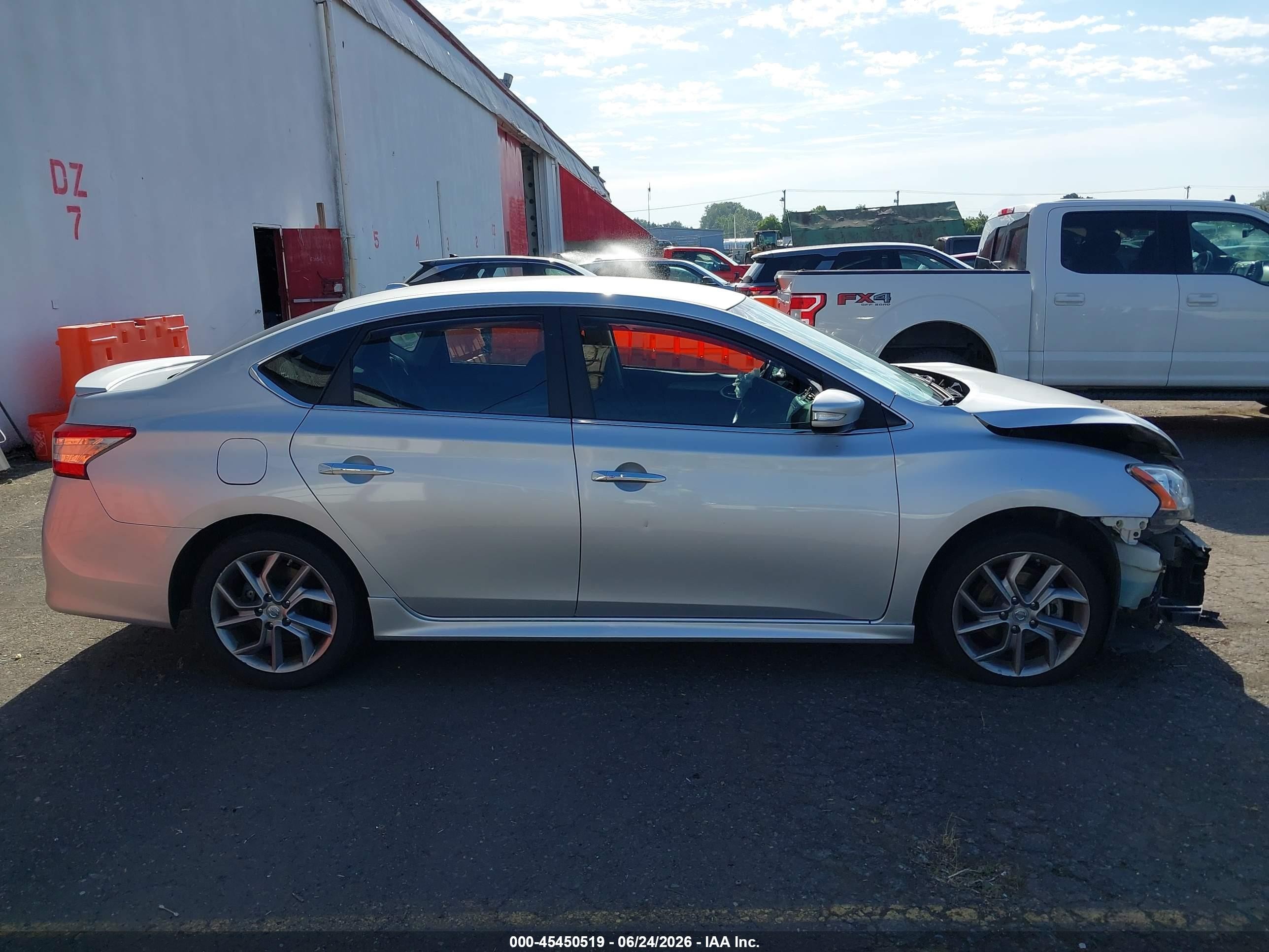 2015 Nissan Sentra Sr Silver vin: 3N1AB7AP9FY307204