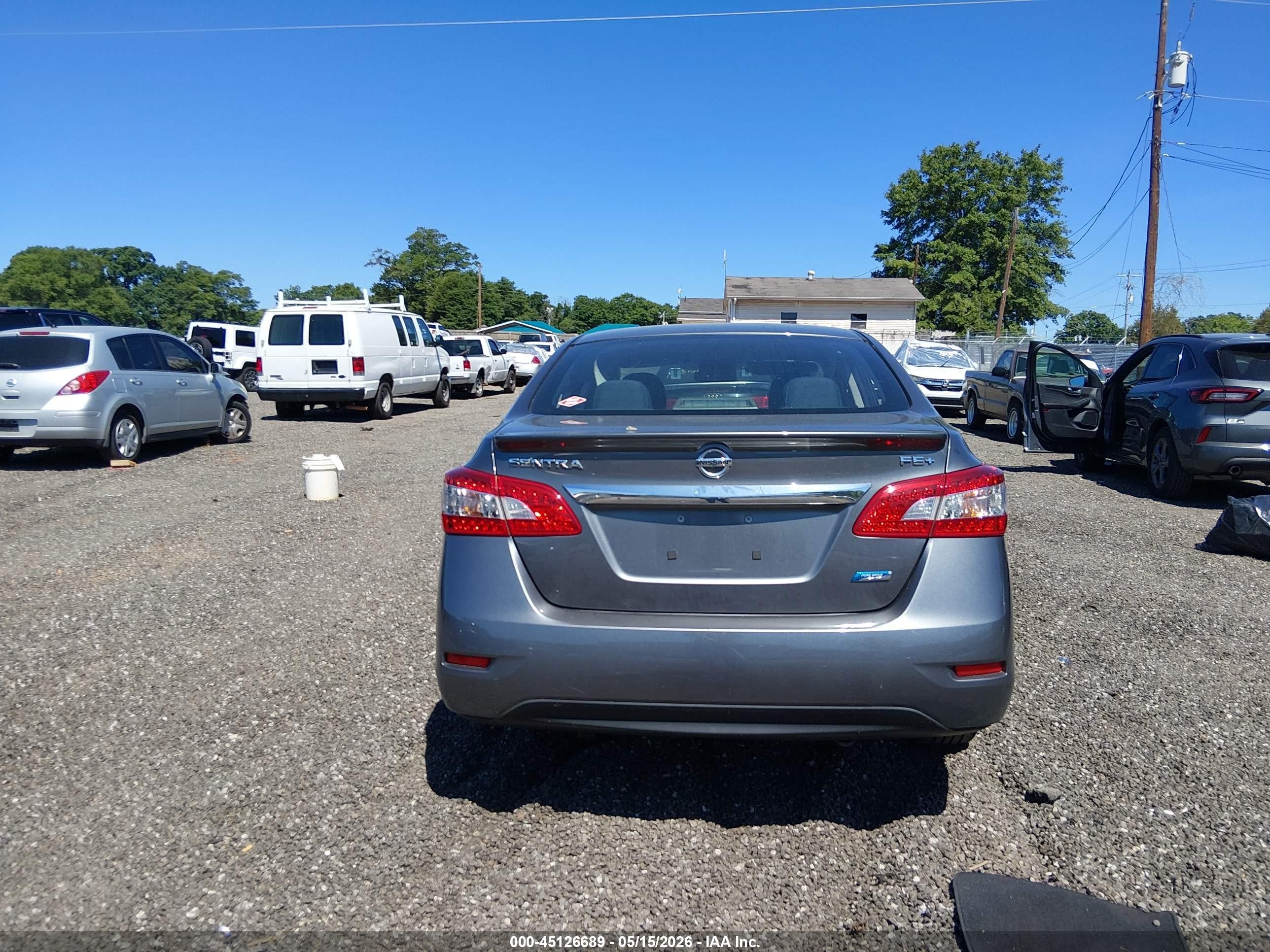 2015 Nissan Sentra Fe+ S Серый vin: 3N1AB7AP9FY307252