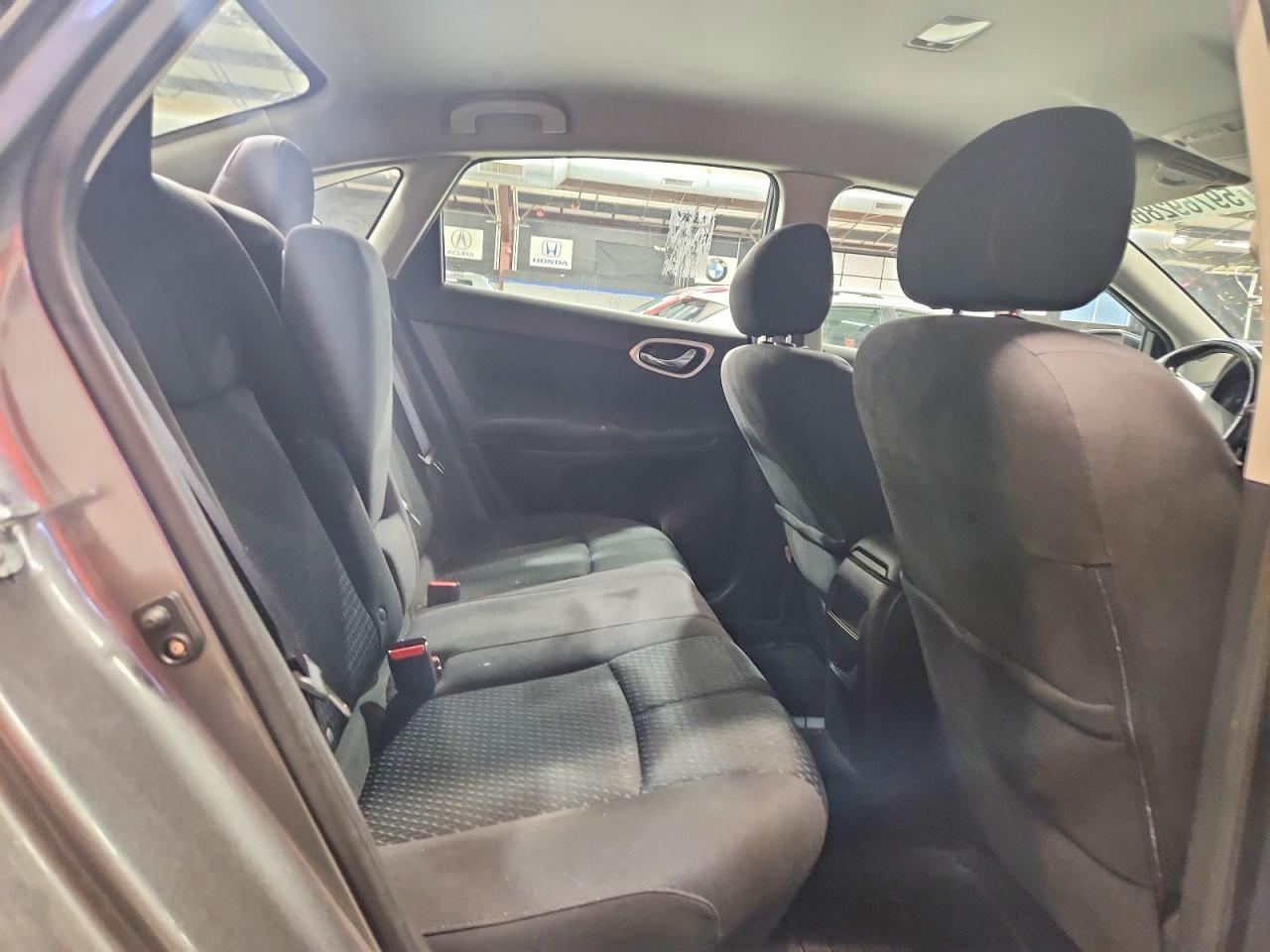 2015 Nissan Sentra Gray vin: 3N1AB7AP9FY313679