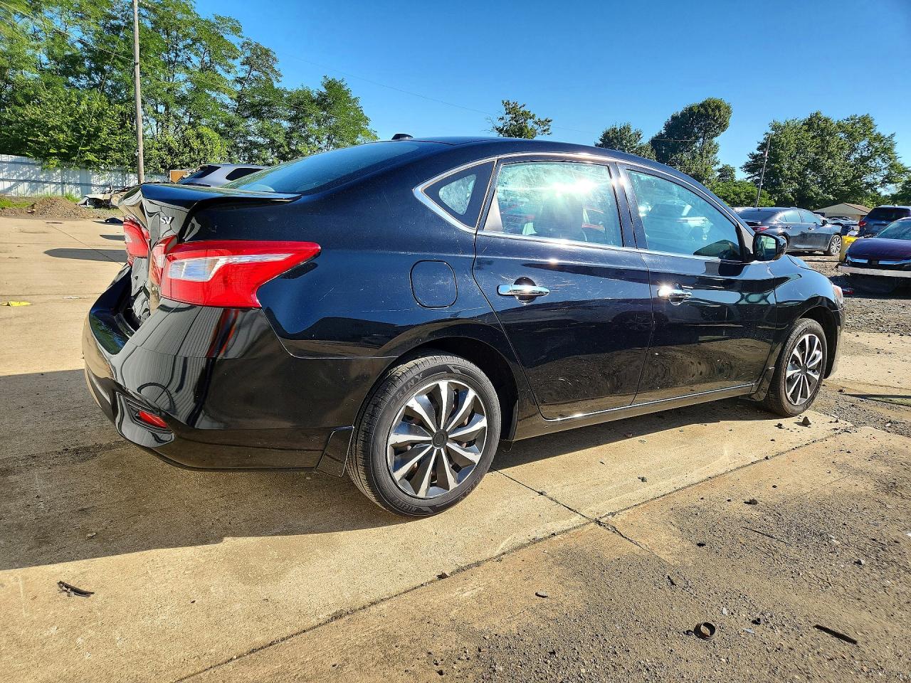 2017 Nissan Sentra Sv Black vin: 3N1AB7AP9HY402722
