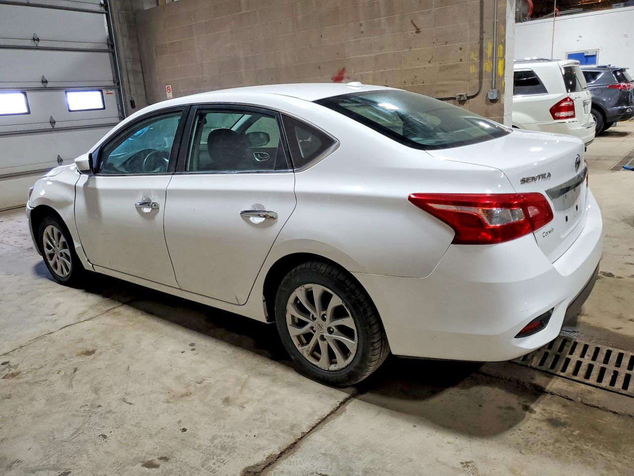 2018 Nissan Sentra Sv White vin: 3N1AB7AP9JL623790