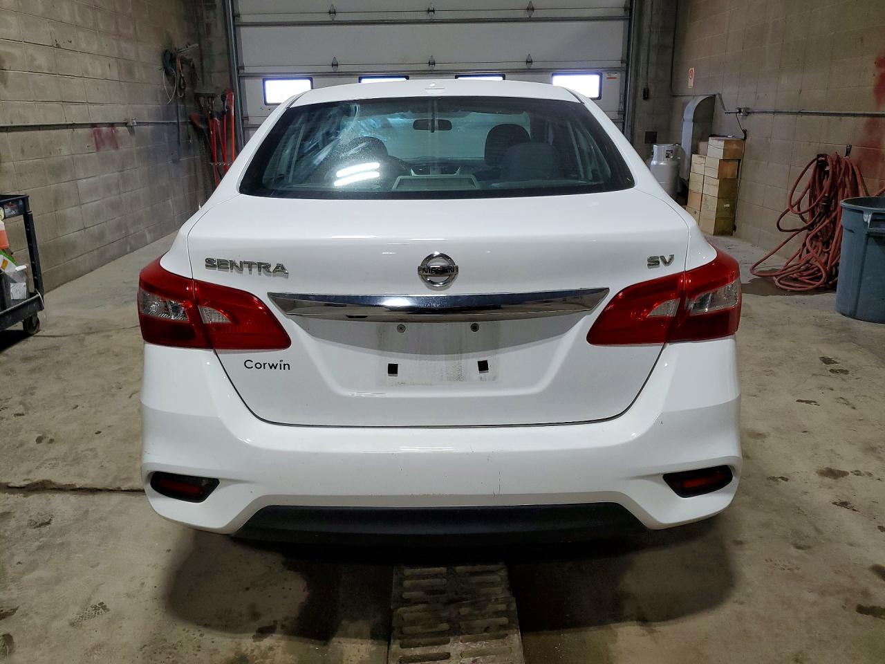 2018 Nissan Sentra Sv White vin: 3N1AB7AP9JL623790