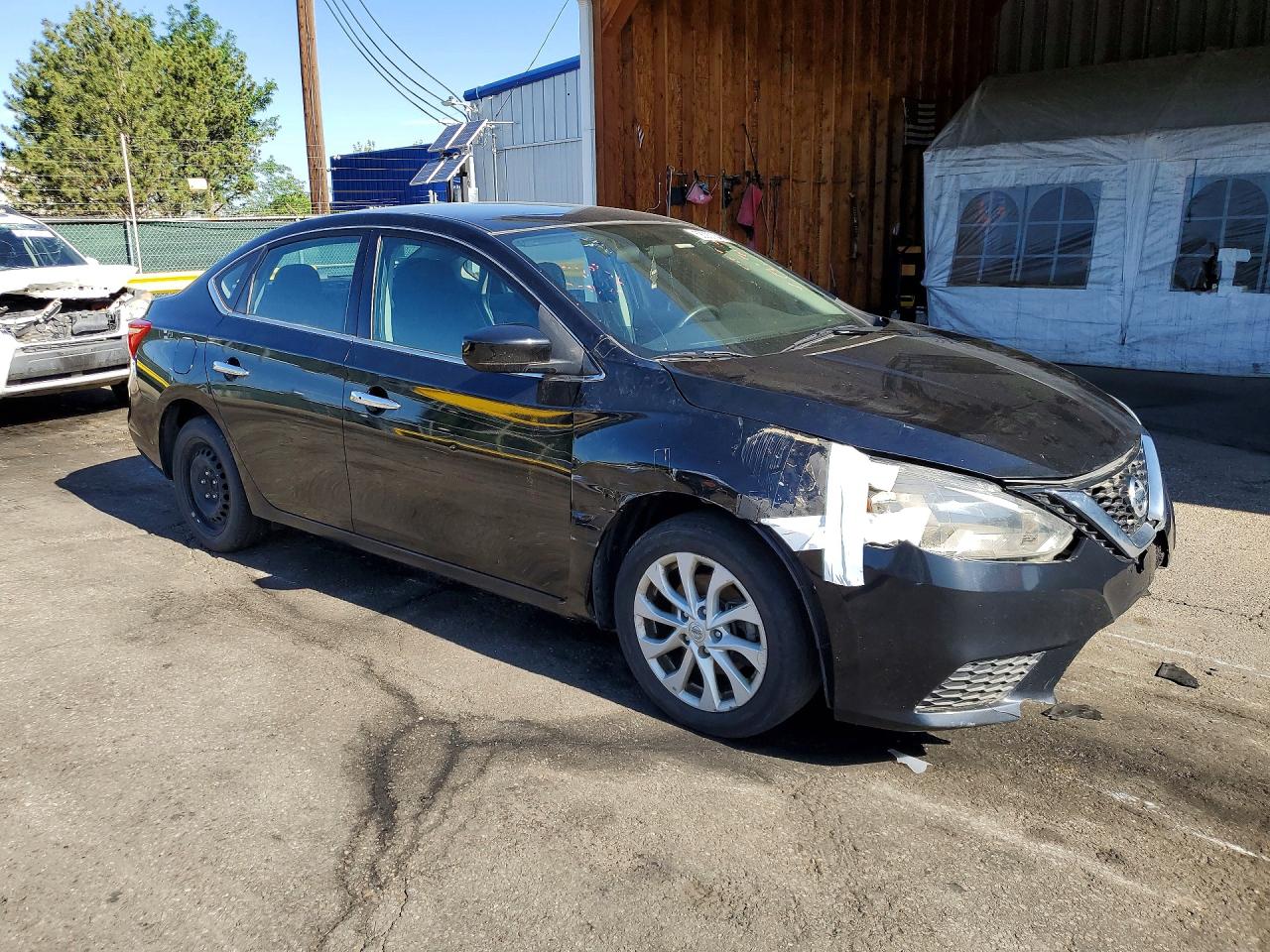 2018 Nissan Sentra Sv Черный vin: 3N1AB7AP9JY264038