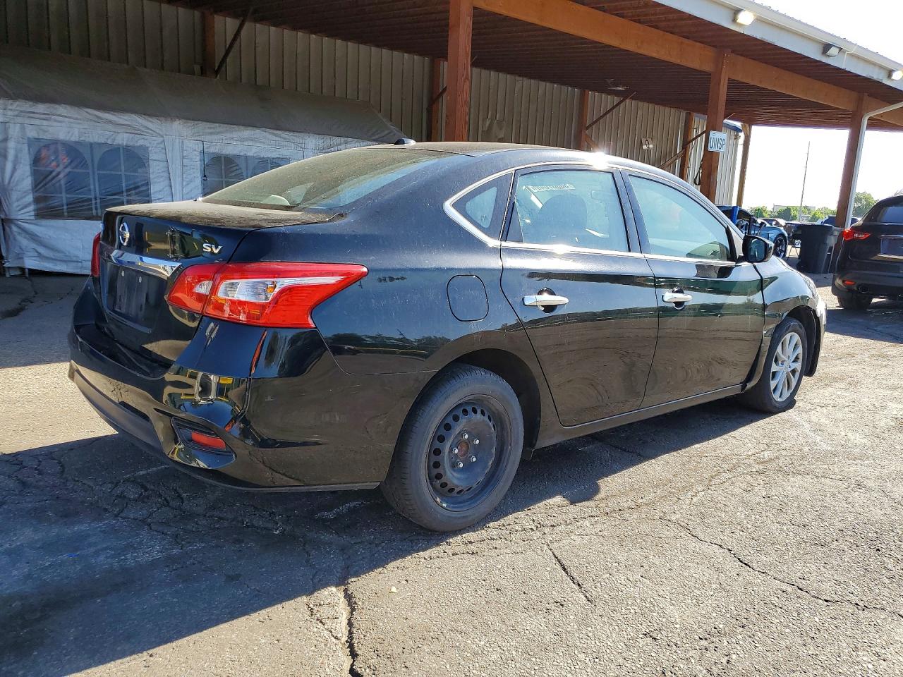 2018 Nissan Sentra Sv Черный vin: 3N1AB7AP9JY264038