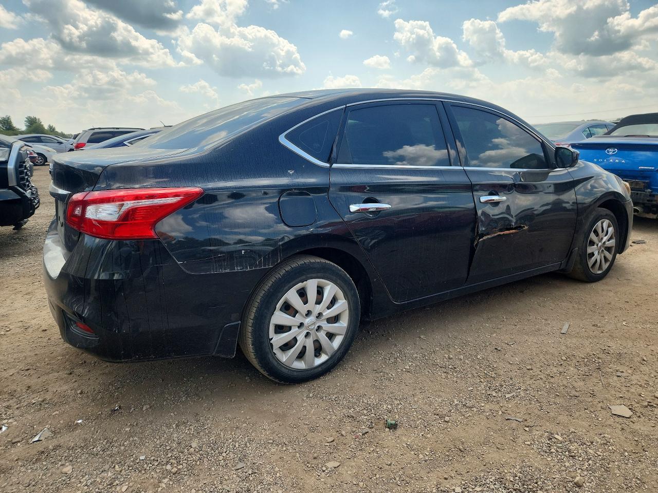 2018 Nissan Sentra S Черный vin: 3N1AB7AP9JY305655