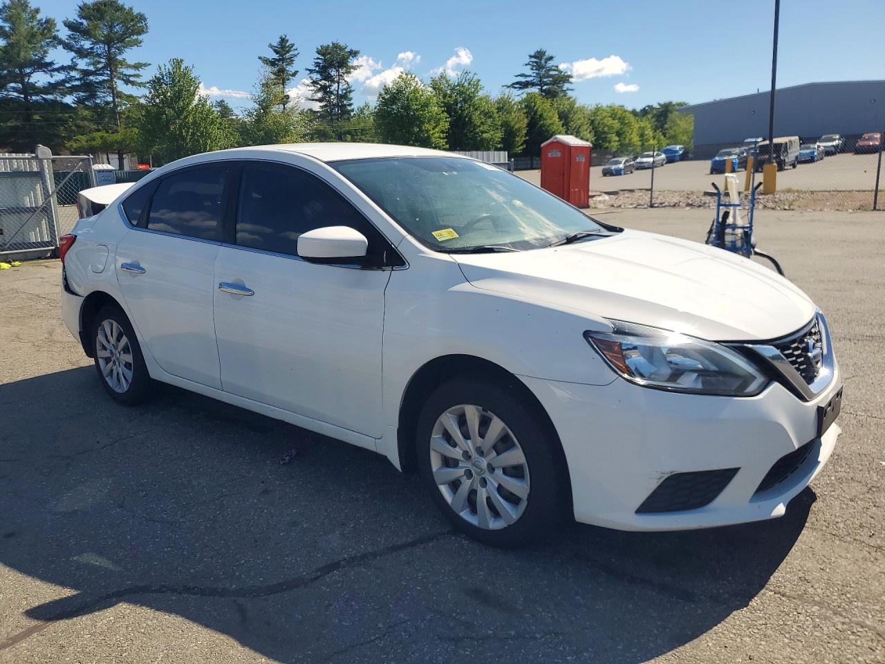 2018 Nissan Sentra S White vin: 3N1AB7AP9JY320141