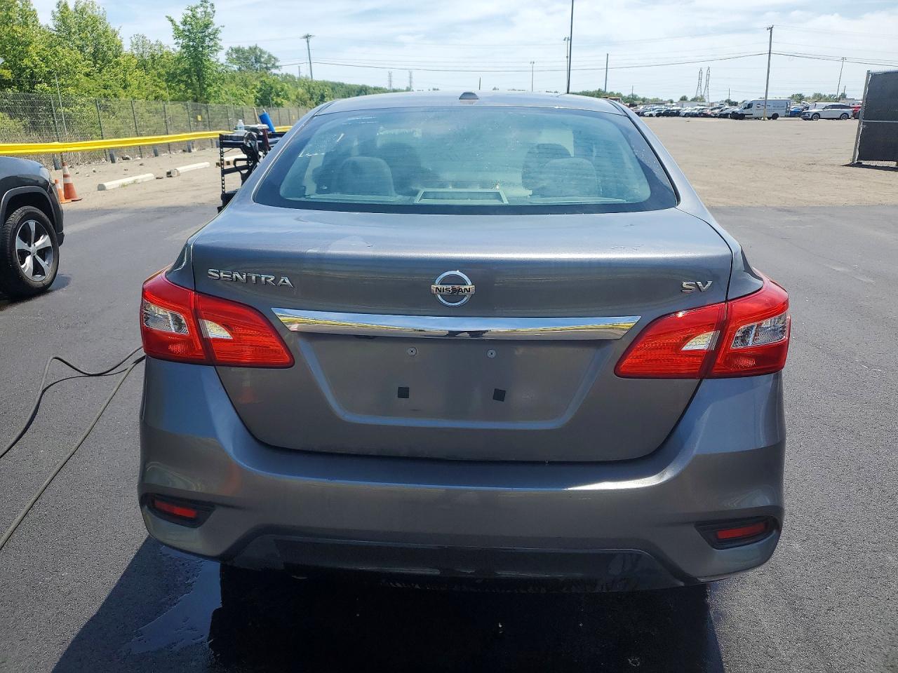 2019 Nissan Sentra Sv Gray vin: 3N1AB7AP9KL605937