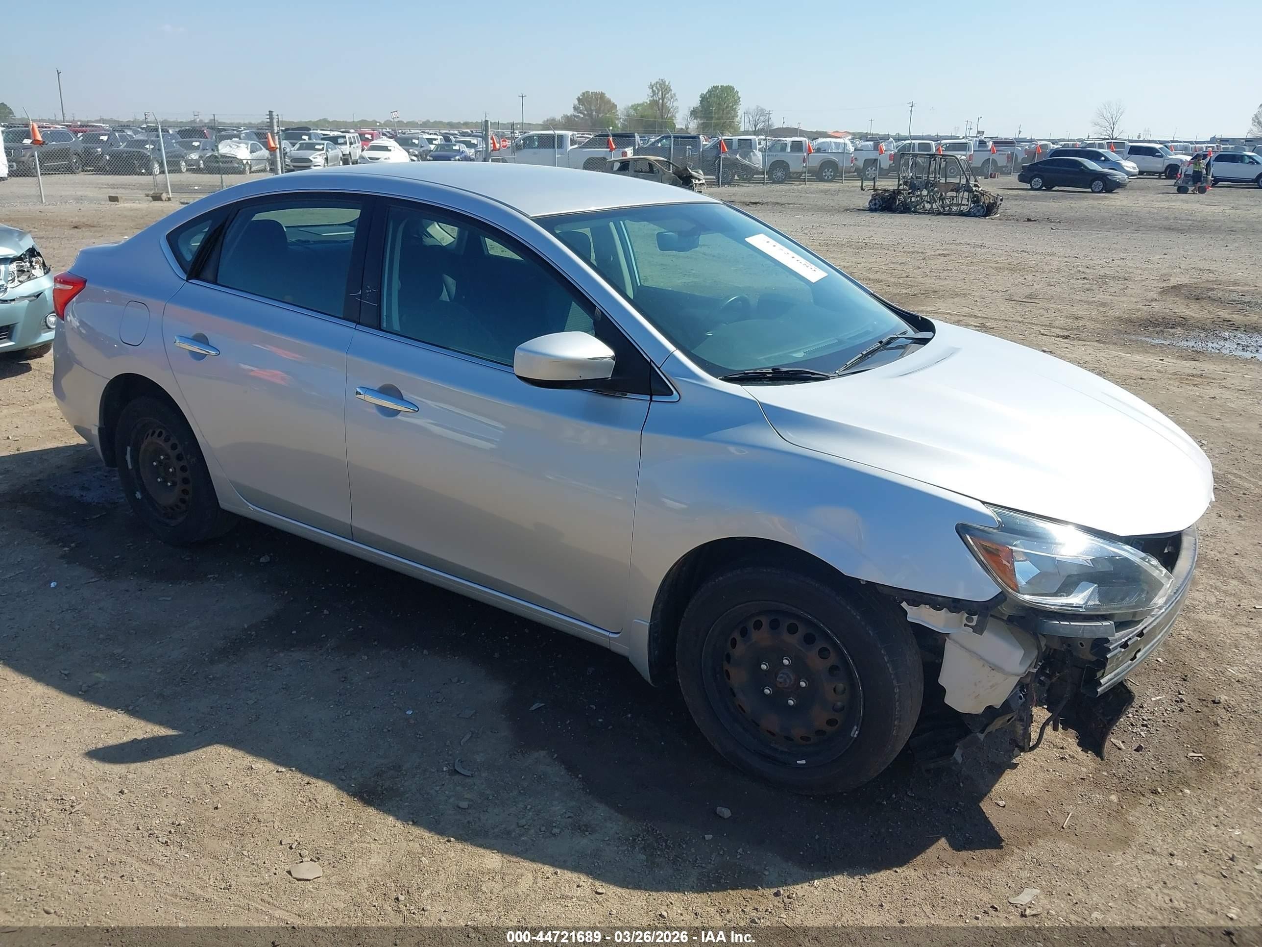 2019 Nissan Sentra S Серебряный vin: 3N1AB7AP9KY285716