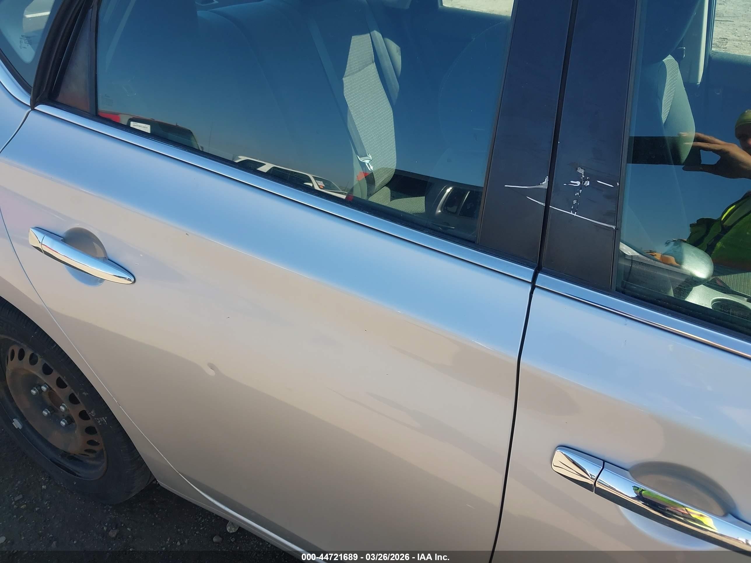 2019 Nissan Sentra S Серебряный vin: 3N1AB7AP9KY285716