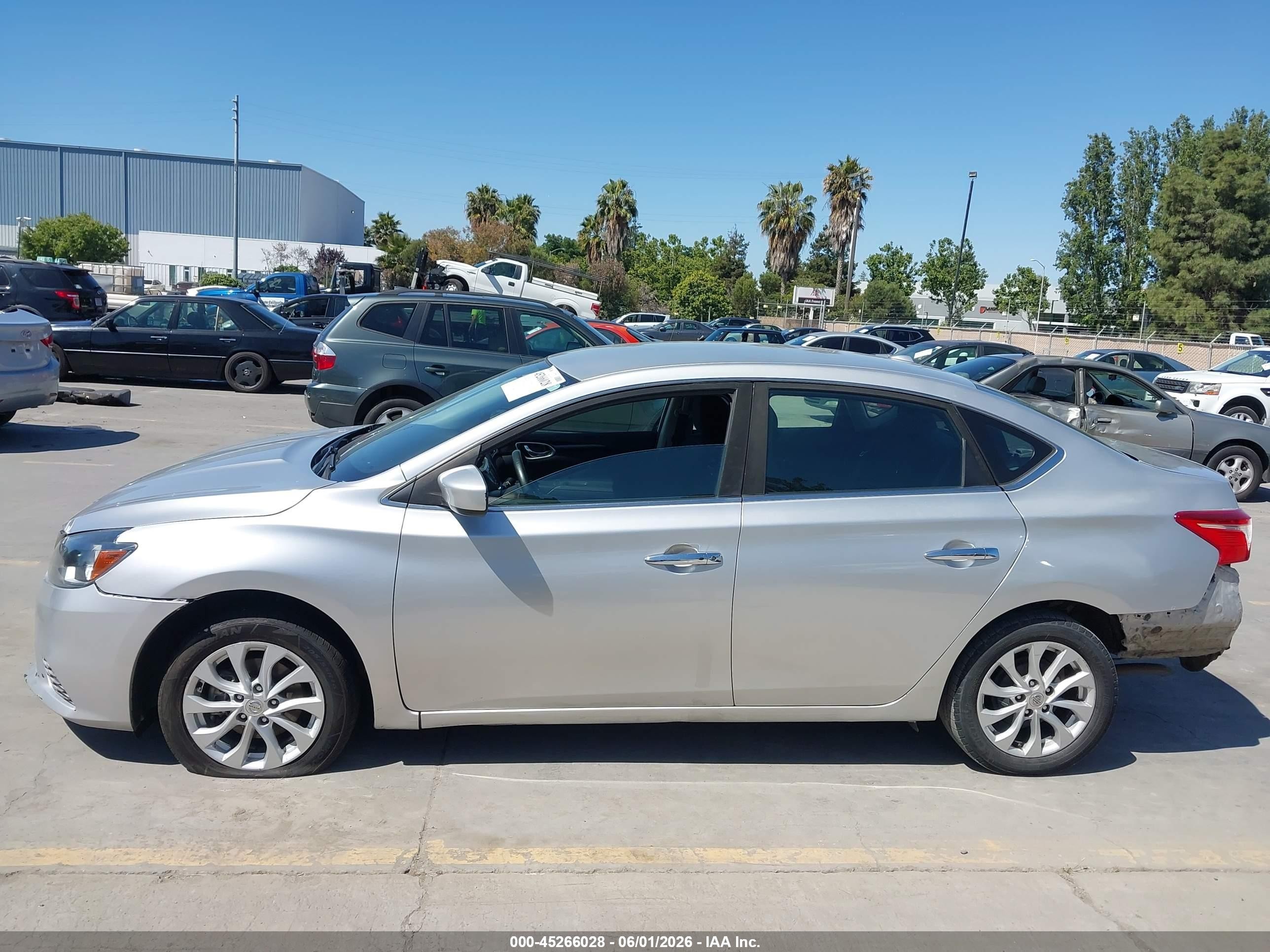 2019 Nissan Sentra Sv Silver vin: 3N1AB7AP9KY315068