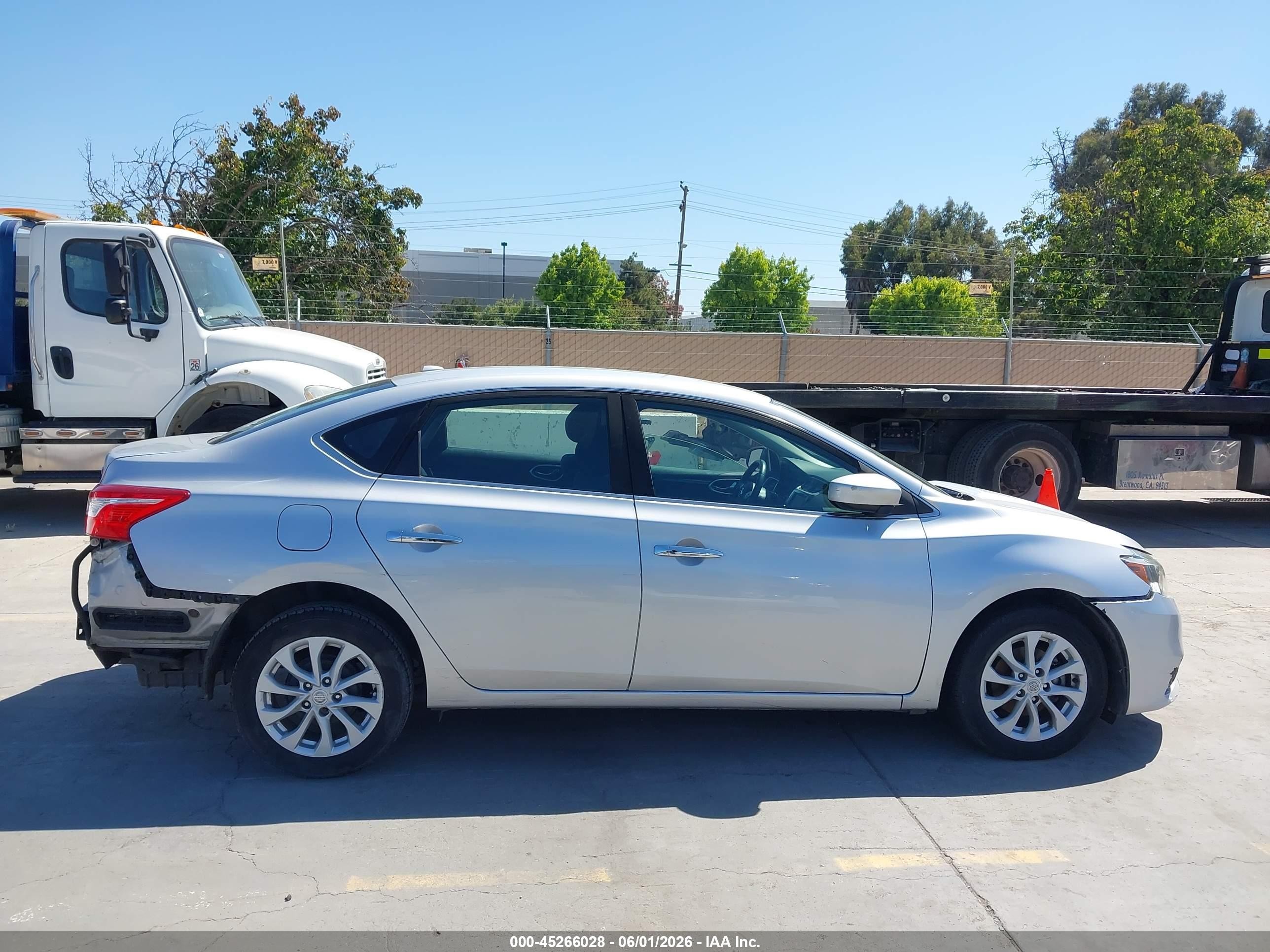 2019 Nissan Sentra Sv Silver vin: 3N1AB7AP9KY315068