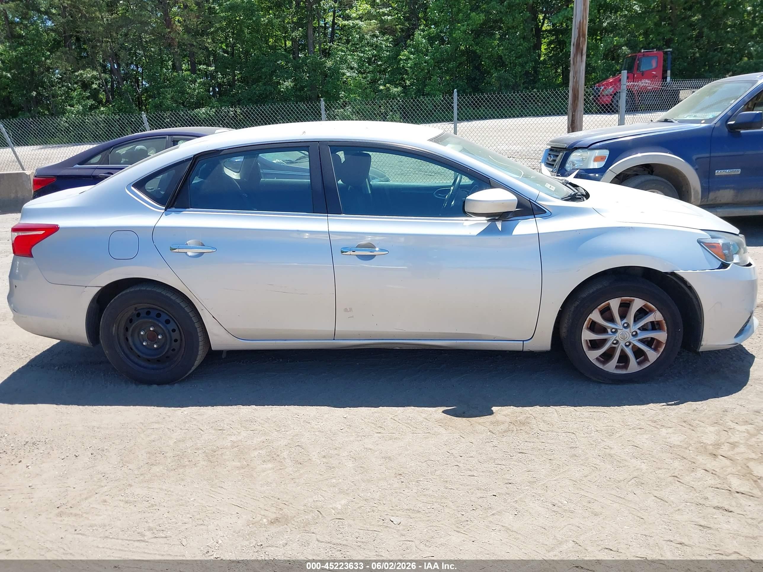 2019 Nissan Sentra Sv Silver vin: 3N1AB7AP9KY324031