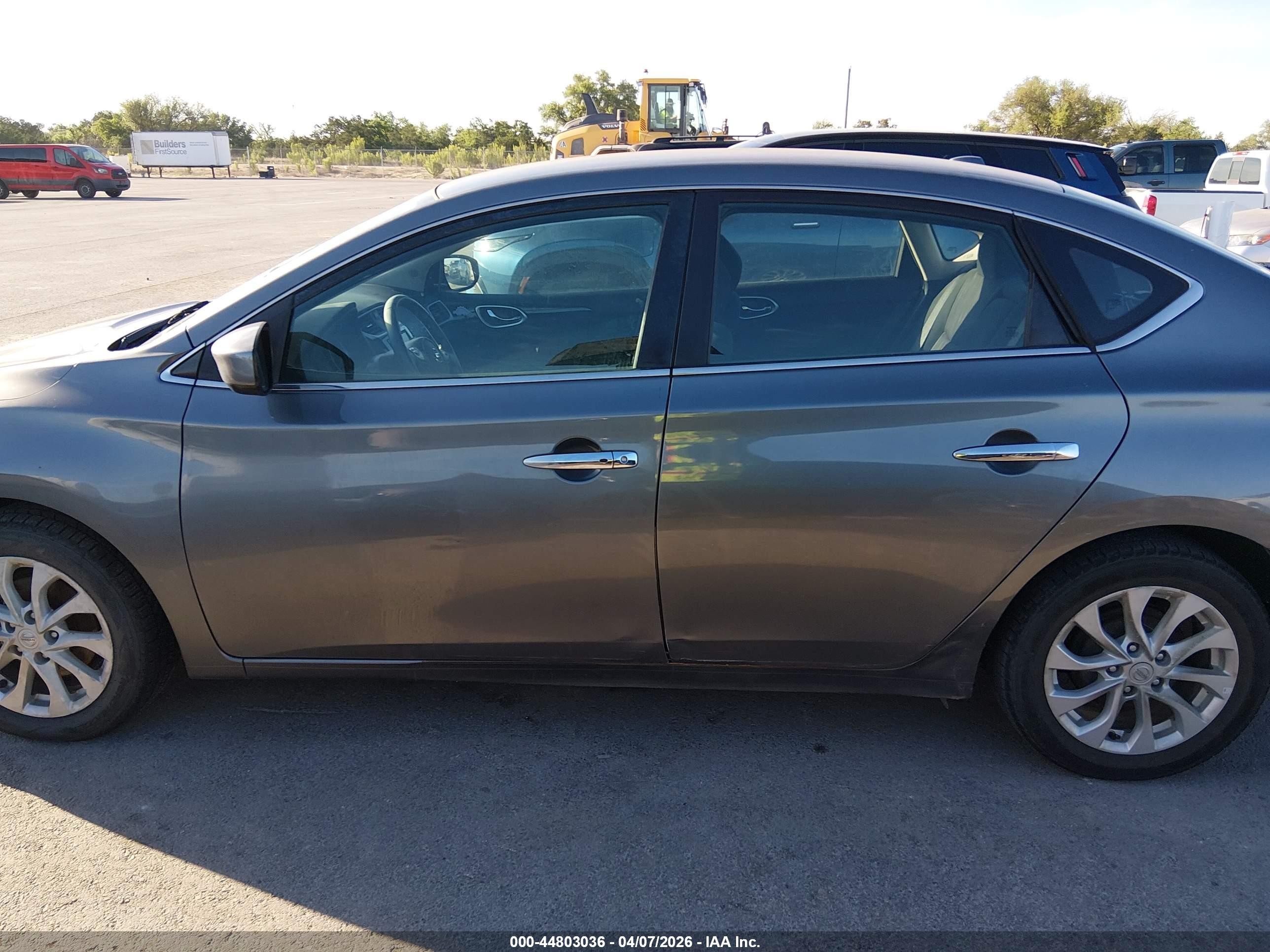 2019 Nissan Sentra Sv Серый vin: 3N1AB7AP9KY370653