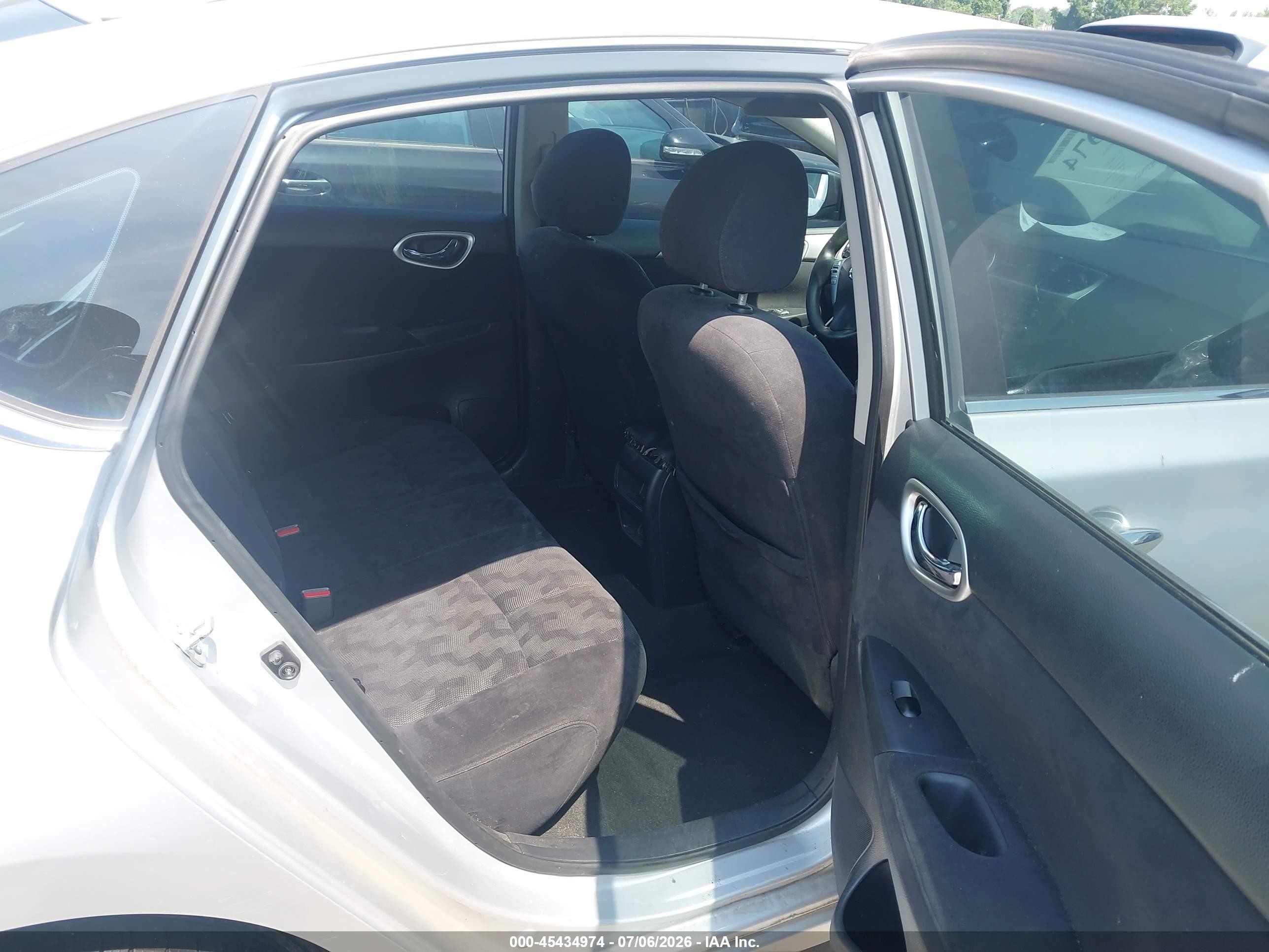 2013 Nissan Sentra Sv Silver vin: 3N1AB7APXDL608123