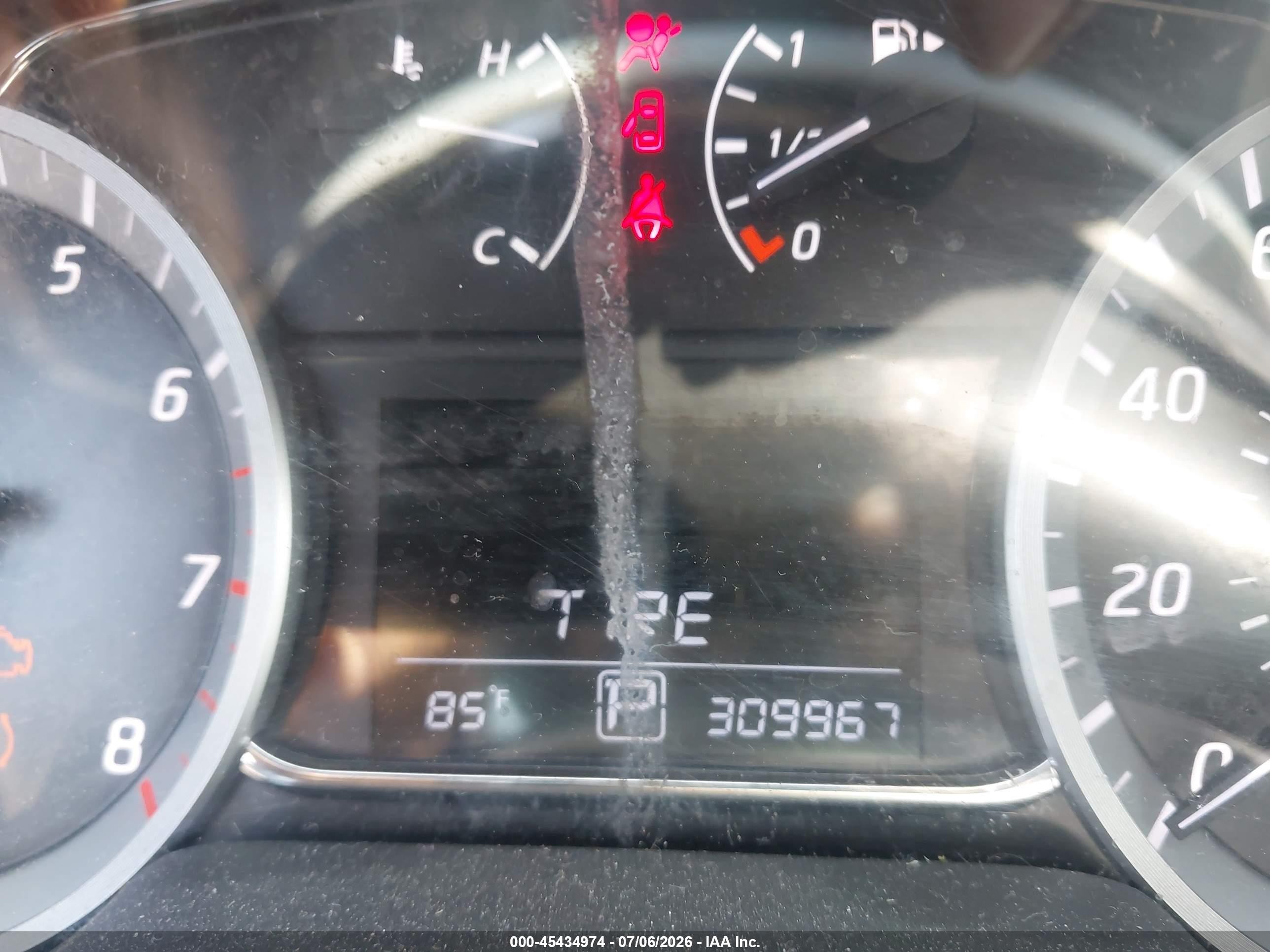 2013 Nissan Sentra Sv Silver vin: 3N1AB7APXDL608123