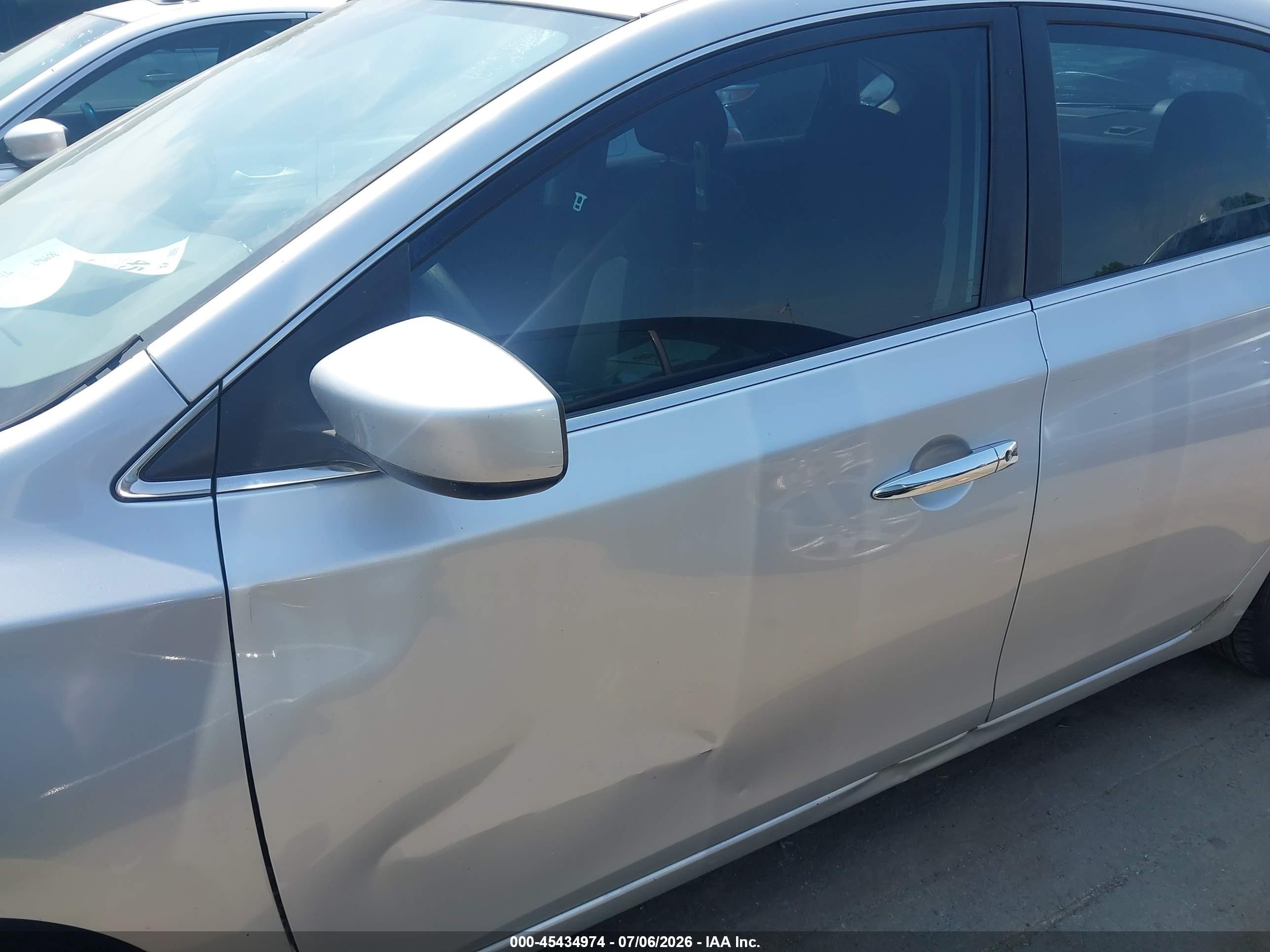2013 Nissan Sentra Sv Silver vin: 3N1AB7APXDL608123