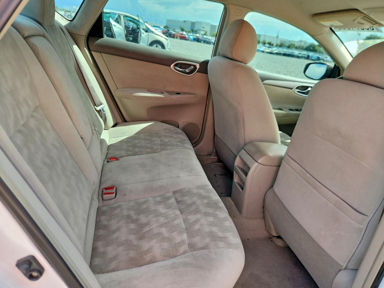 2013 Nissan Sentra S White vin: 3N1AB7APXDL689348