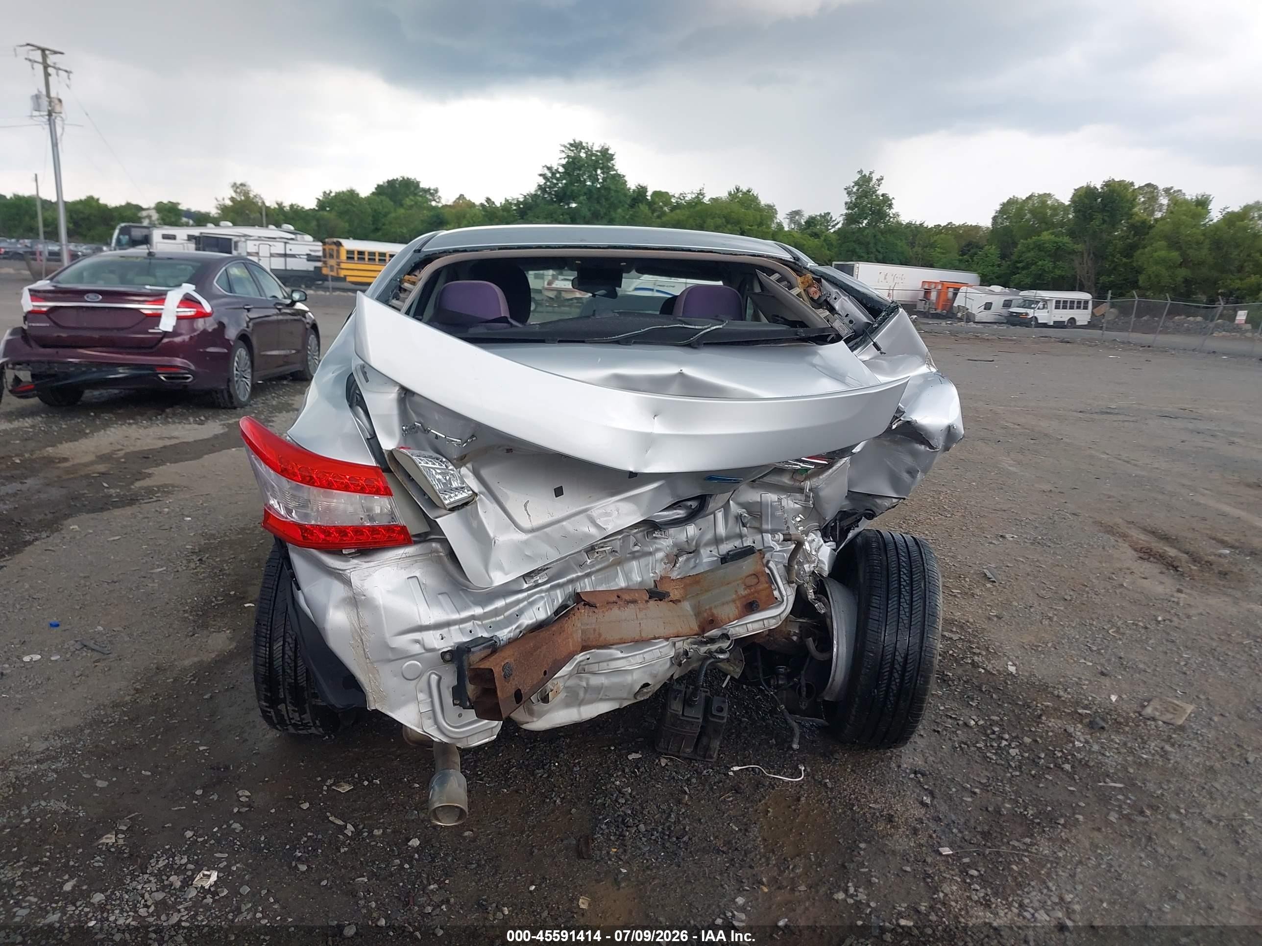 2014 Nissan Sentra Sr Silver vin: 3N1AB7APXEL613419