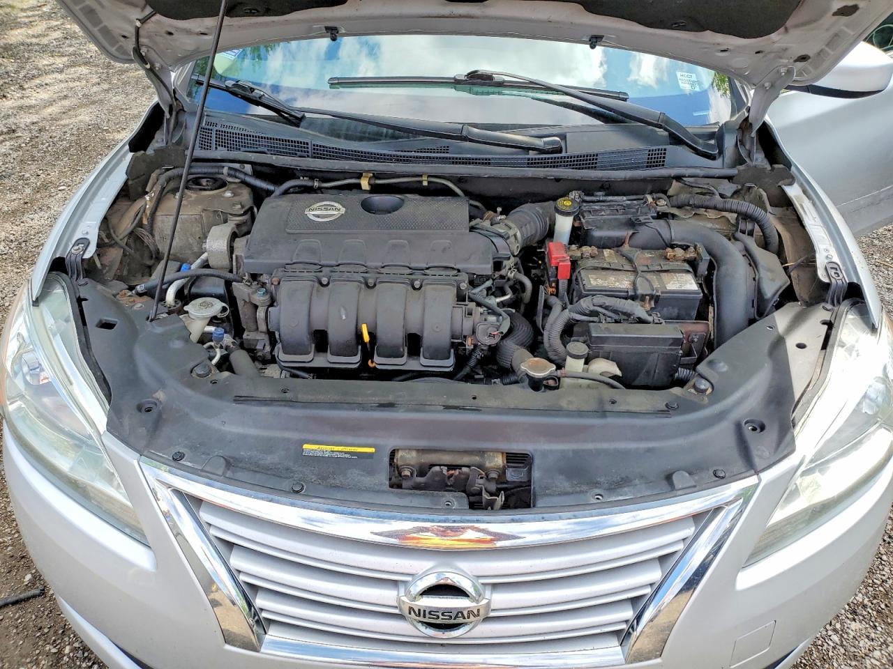 2014 Nissan Sentra S Серебряный vin: 3N1AB7APXEL665701