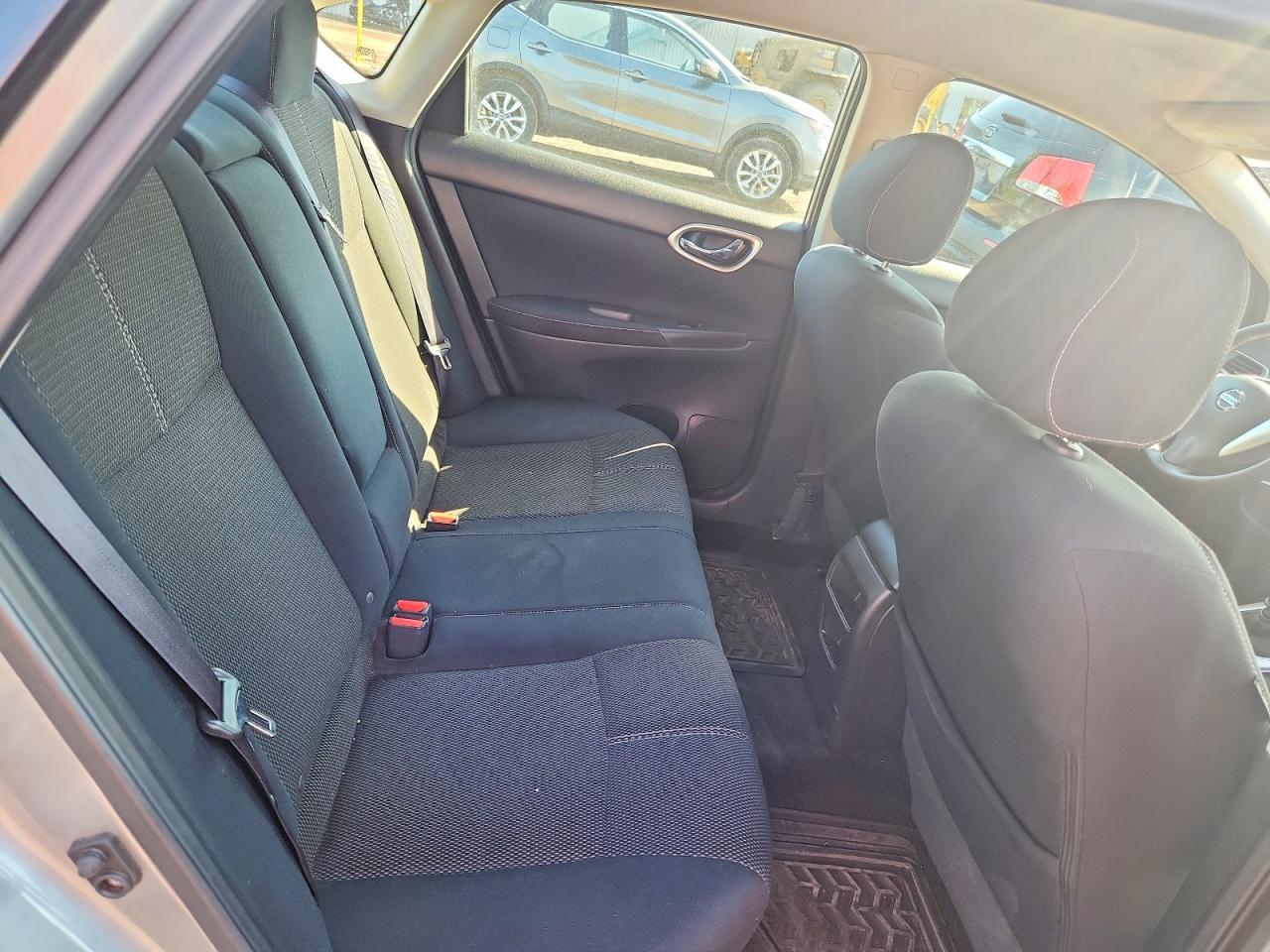 2014 Nissan Sentra S Silver vin: 3N1AB7APXEL679033