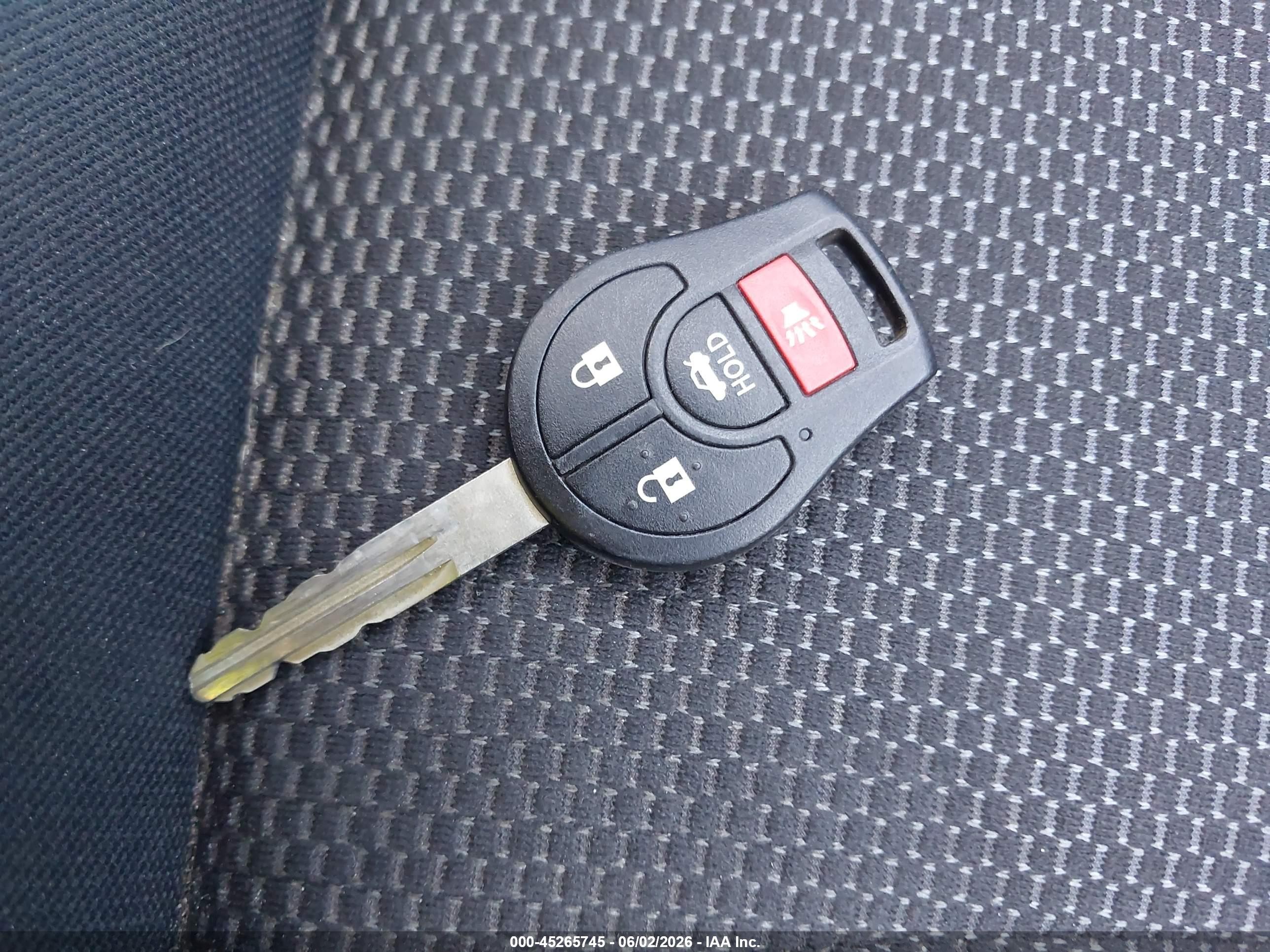 2014 Nissan Sentra S Silver vin: 3N1AB7APXEY282747