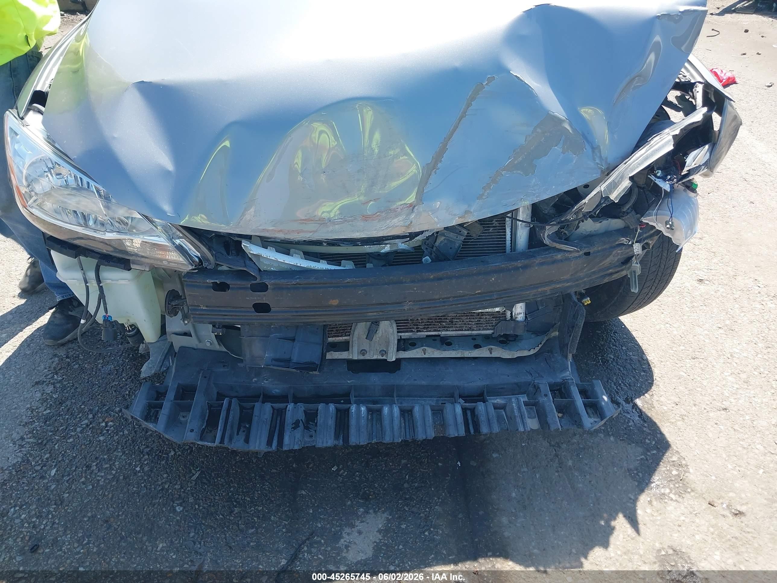2014 Nissan Sentra S Silver vin: 3N1AB7APXEY282747