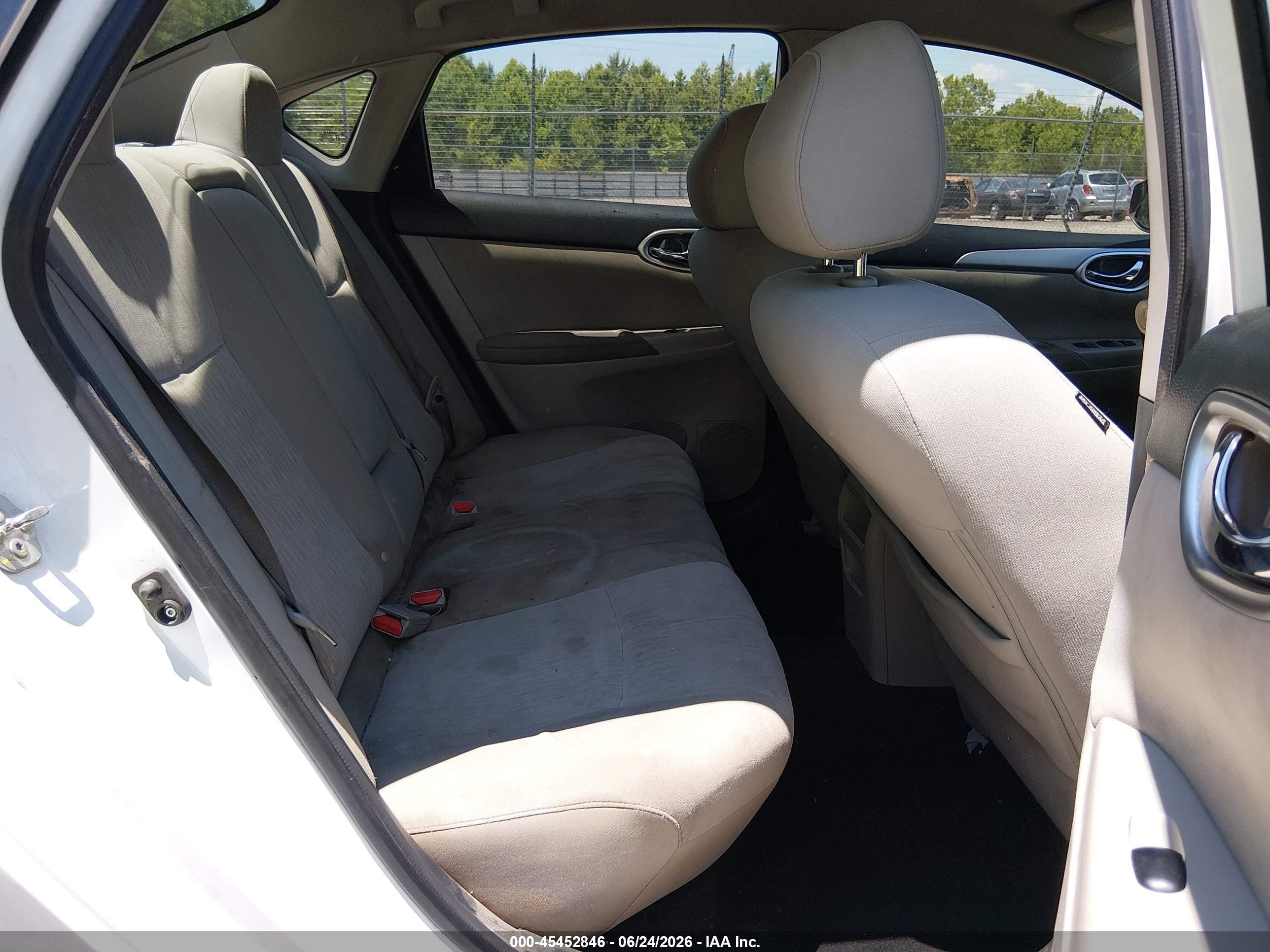 2015 Nissan Sentra Fe+ S/s/sl/sr/sv White vin: 3N1AB7APXFL671192
