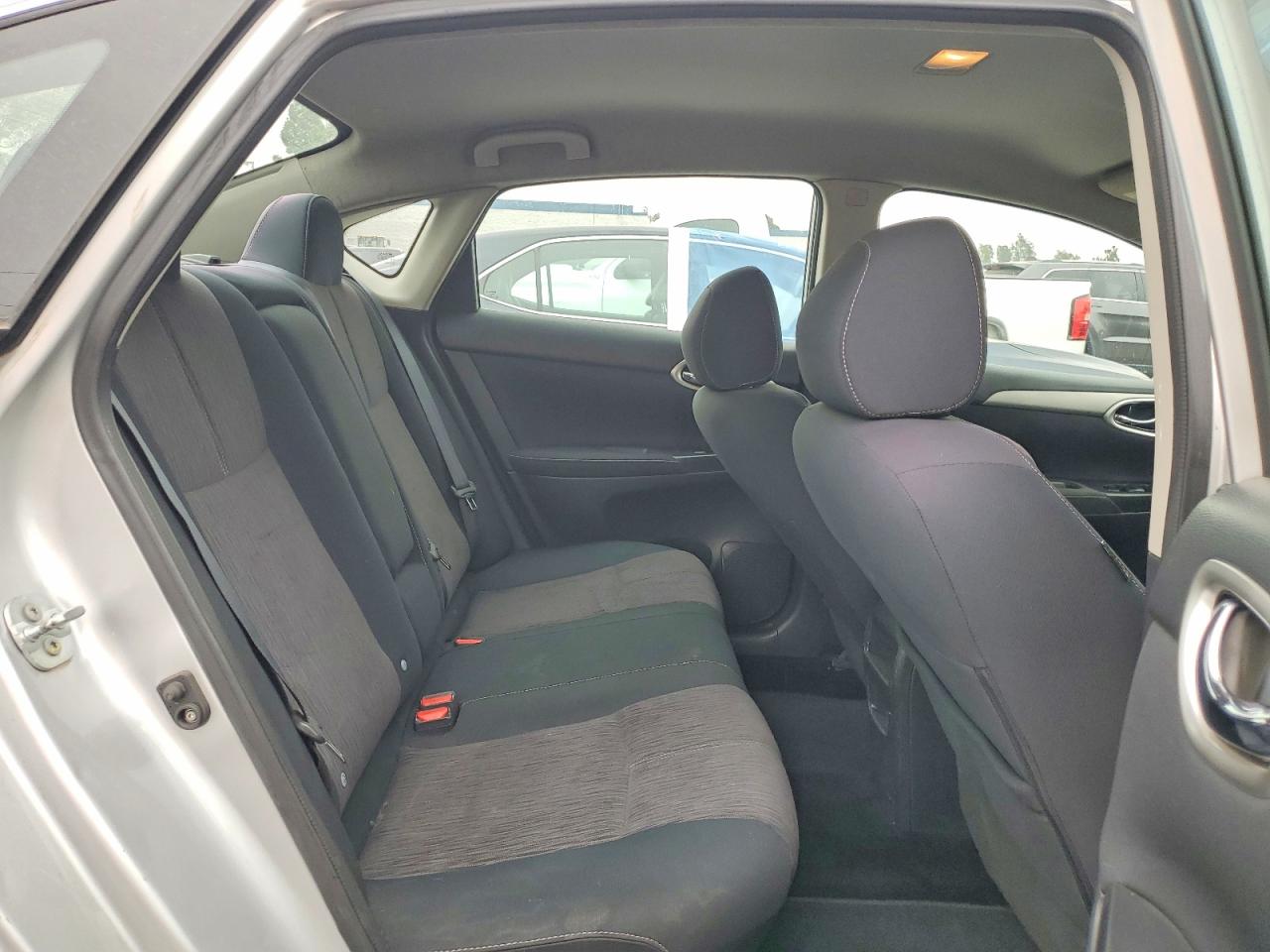 2015 Nissan Sentra S Silver vin: 3N1AB7APXFL680295