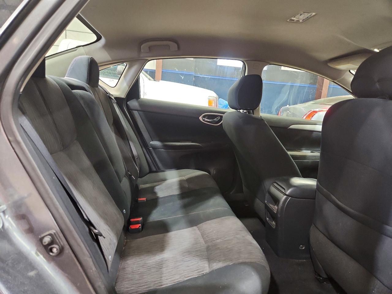 2015 Nissan Sentra S Серый vin: 3N1AB7APXFL693192
