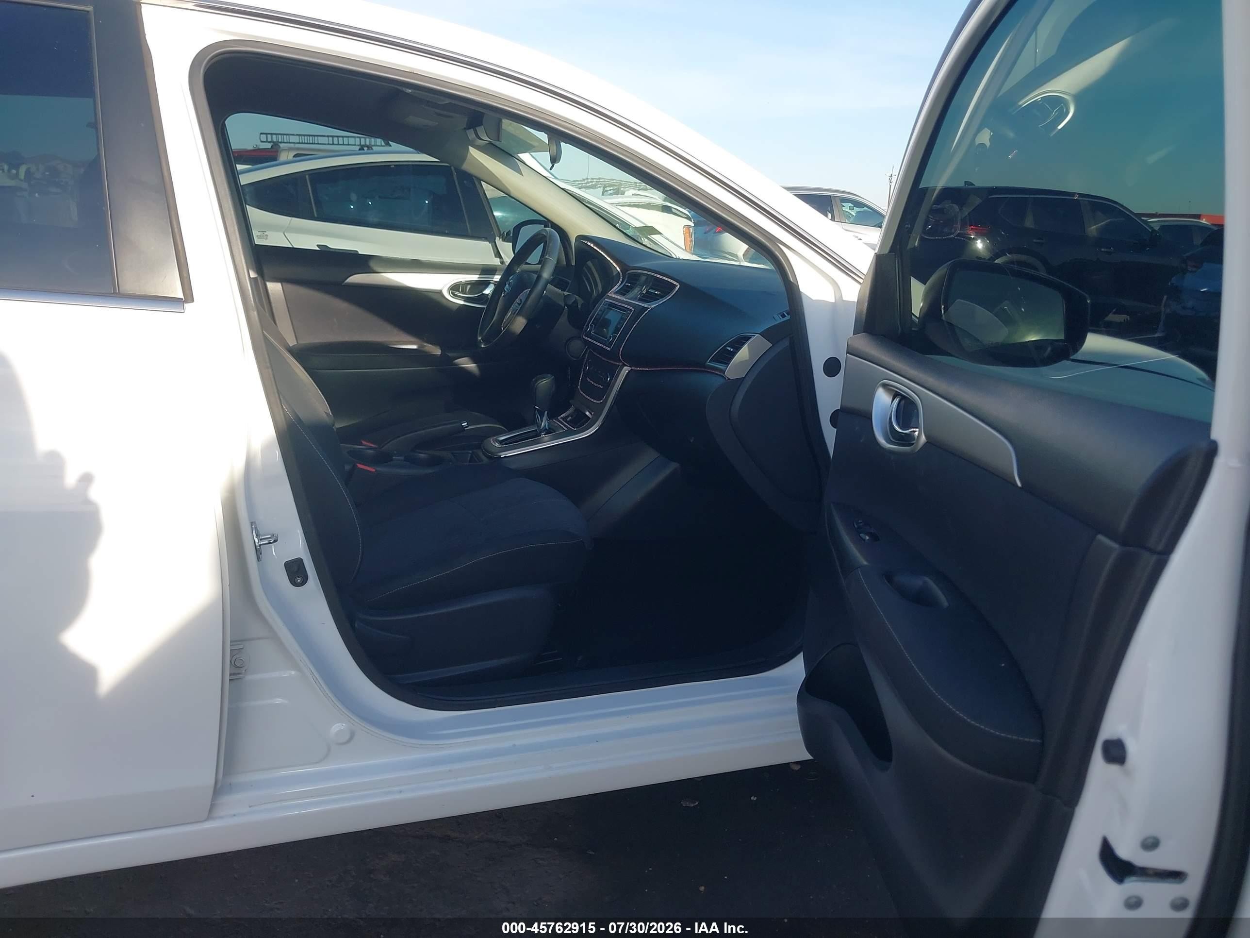 2015 Nissan Sentra Sv Белый vin: 3N1AB7APXFL695671
