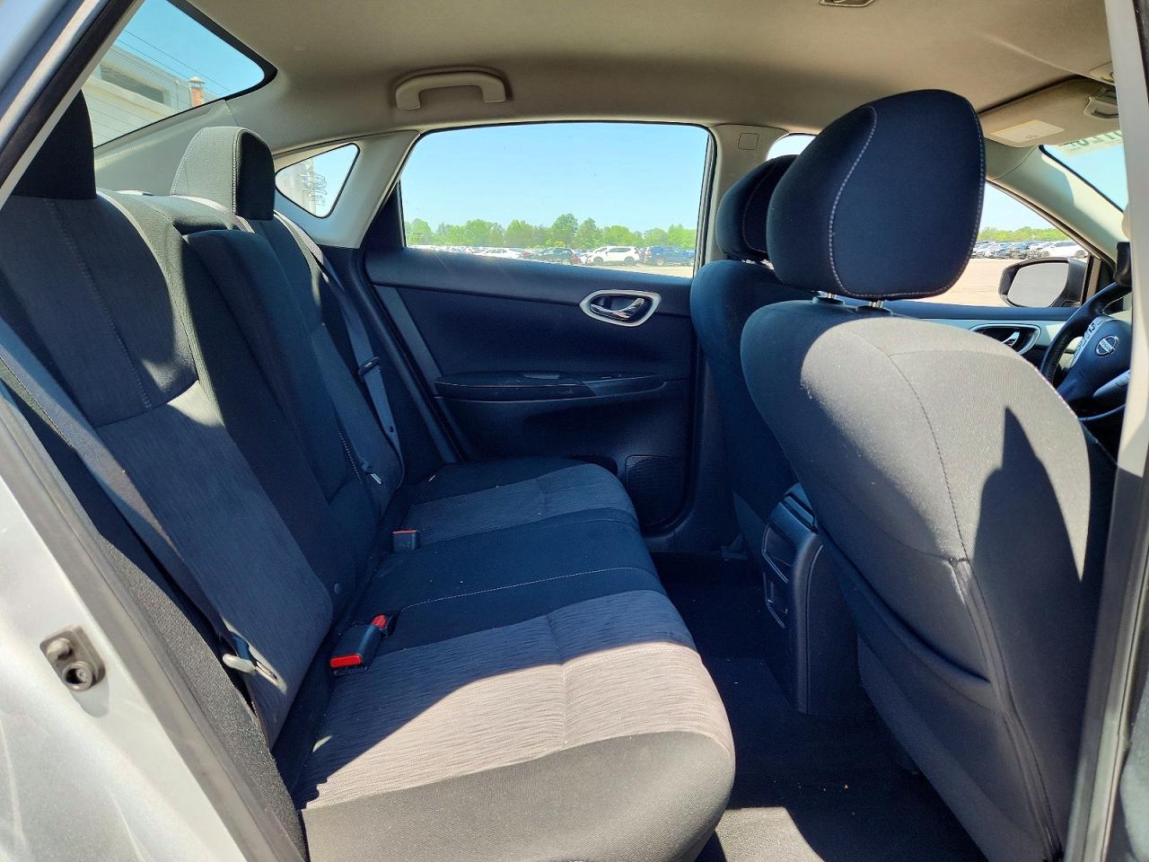 2015 Nissan Sentra Sv Silver vin: 3N1AB7APXFY248955