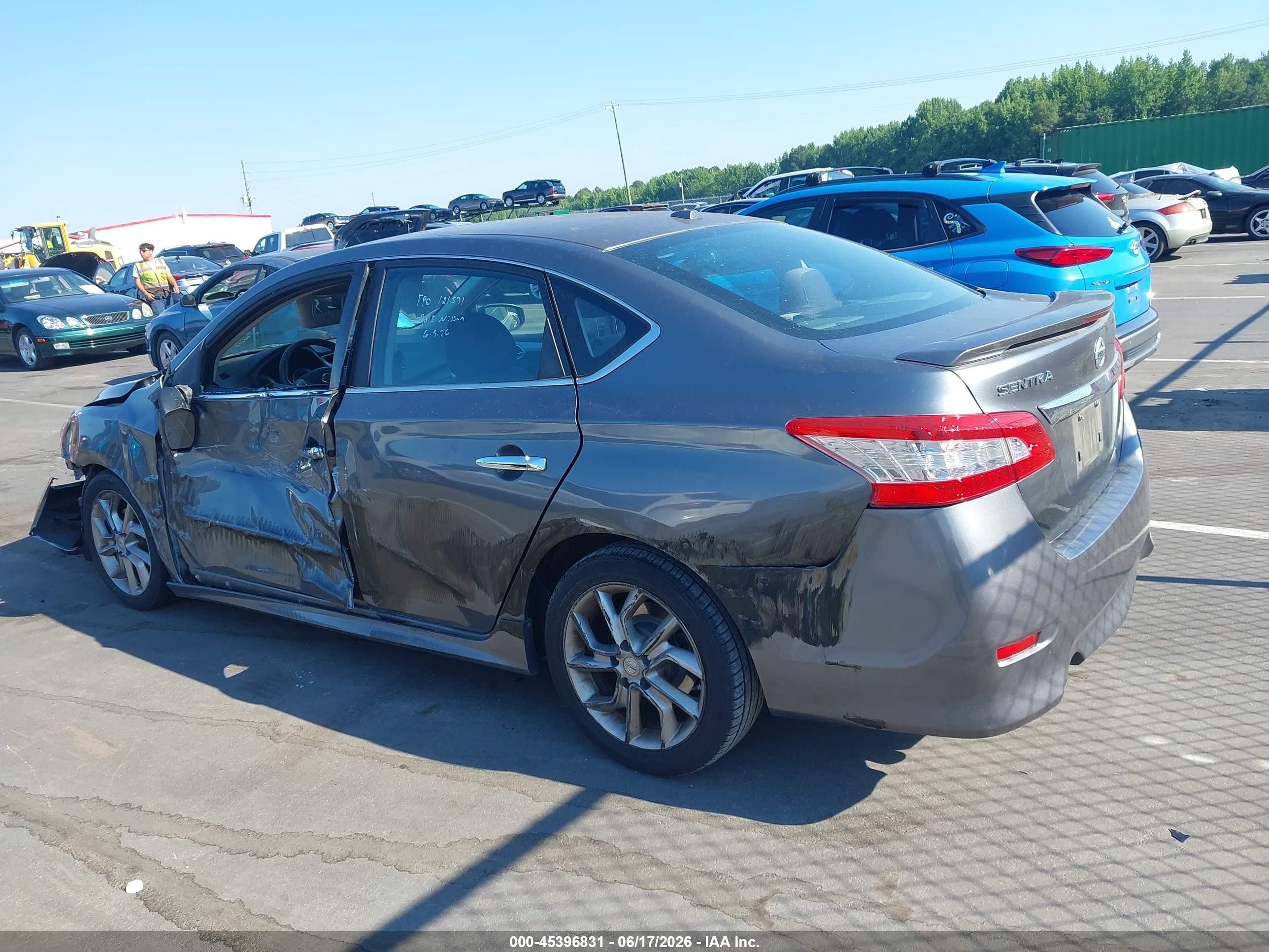 2015 Nissan Sentra Sr Gray vin: 3N1AB7APXFY249555
