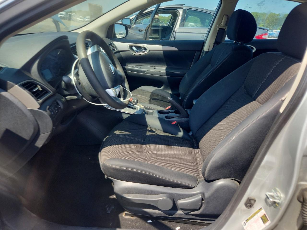 2015 Nissan Sentra S Silver vin: 3N1AB7APXFY252536