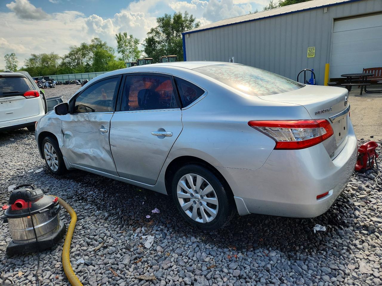2015 Nissan Sentra S Silver vin: 3N1AB7APXFY285584
