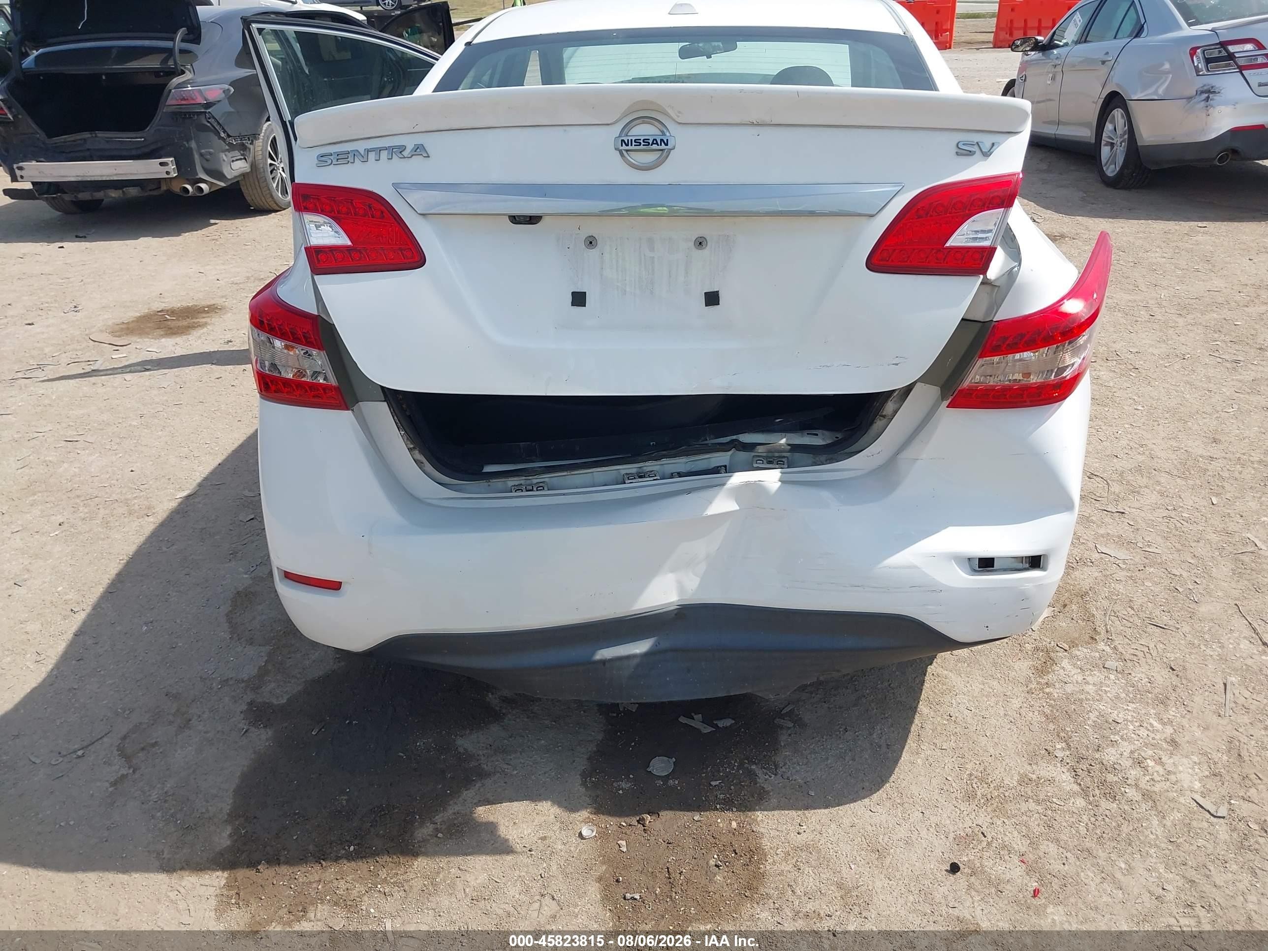 2015 Nissan Sentra Sv White vin: 3N1AB7APXFY296858
