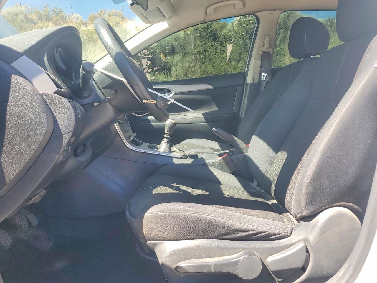 2015 Nissan Sentra S Silver vin: 3N1AB7APXFY297542