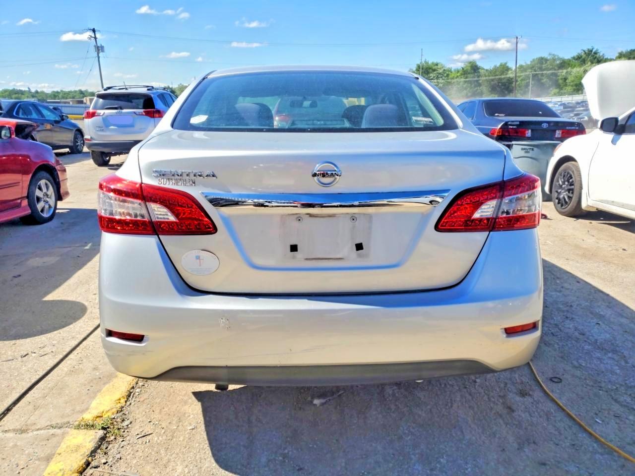 2015 Nissan Sentra S Silver vin: 3N1AB7APXFY315702