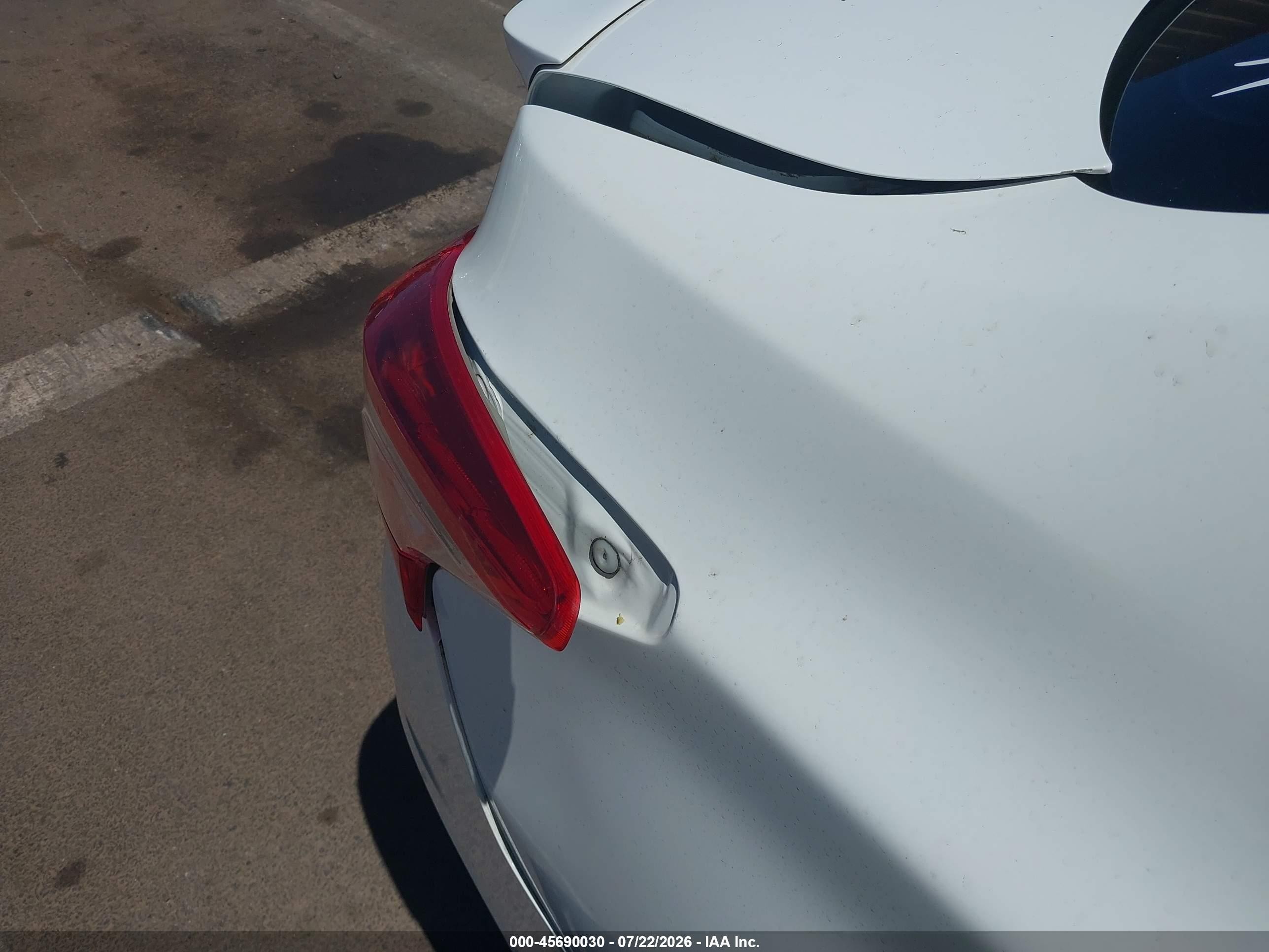 2015 Nissan Sentra Fe+ S White vin: 3N1AB7APXFY343726