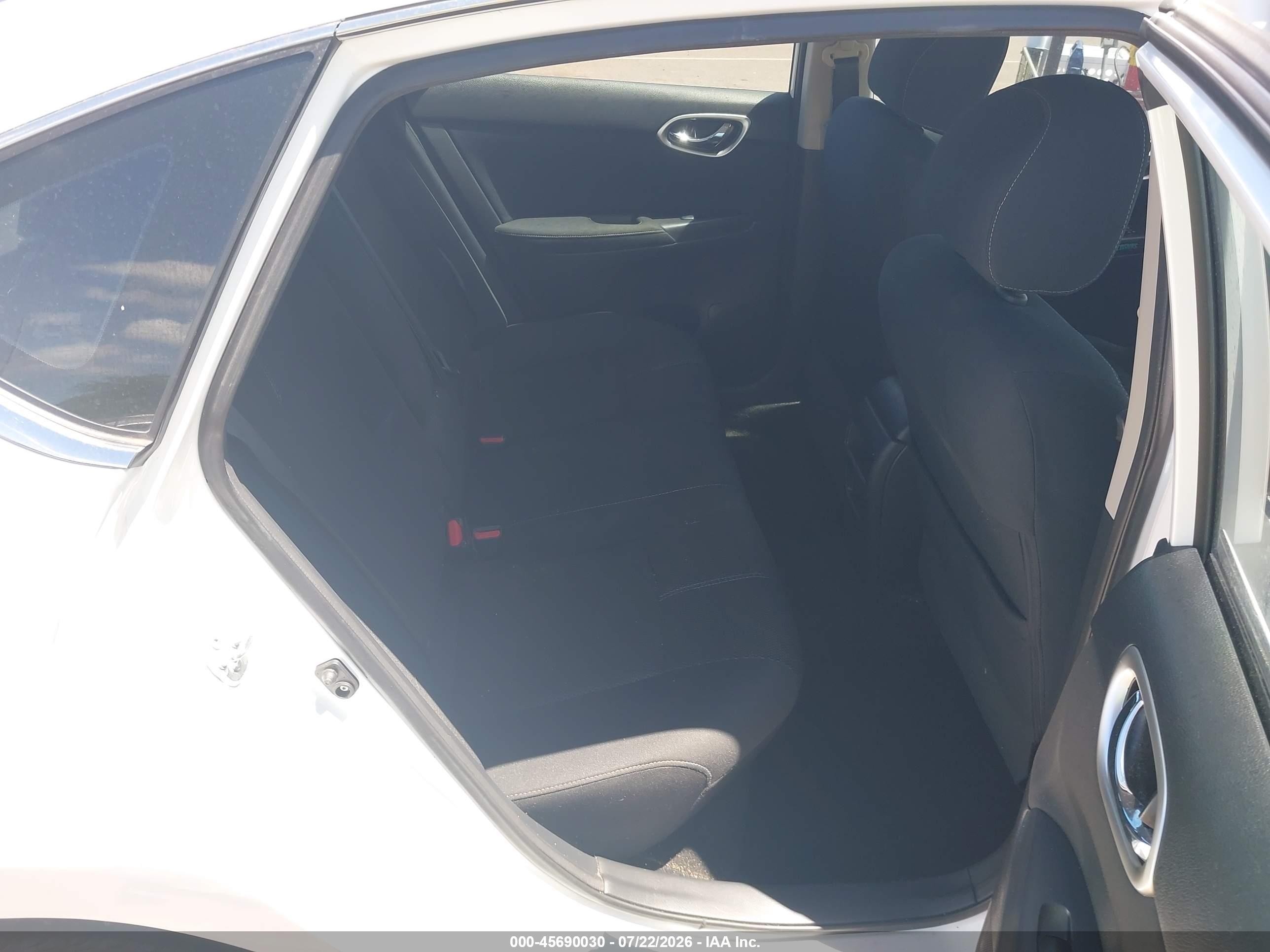 2015 Nissan Sentra Fe+ S White vin: 3N1AB7APXFY343726