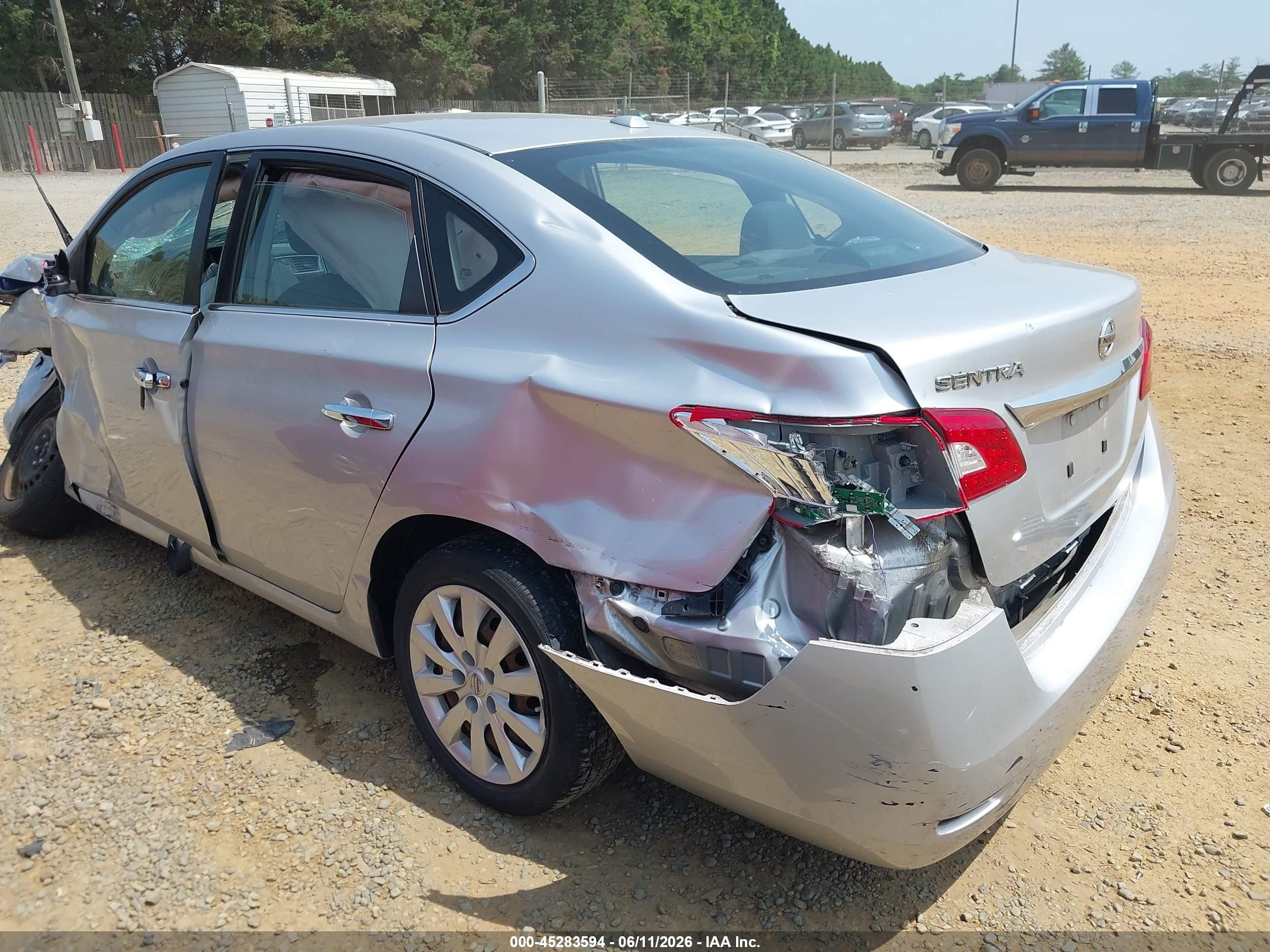 2015 Nissan Sentra Sv Silver vin: 3N1AB7APXFY352197
