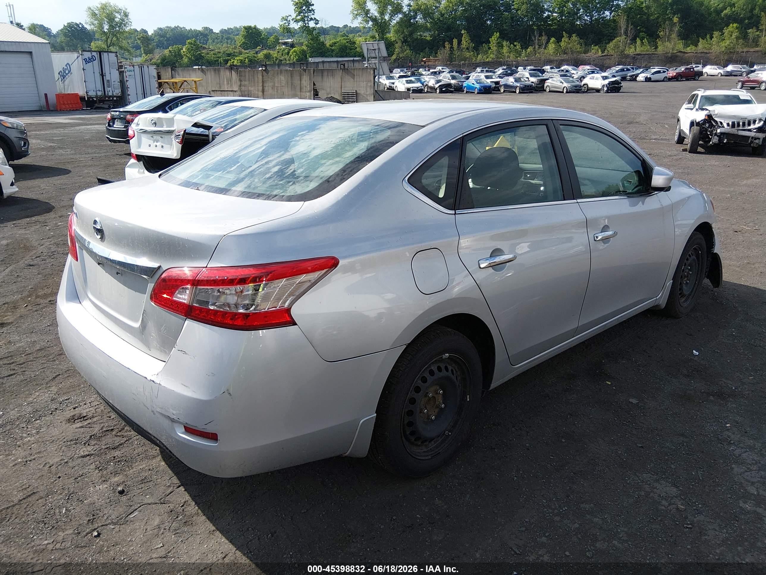 2015 Nissan Sentra S Silver vin: 3N1AB7APXFY357335
