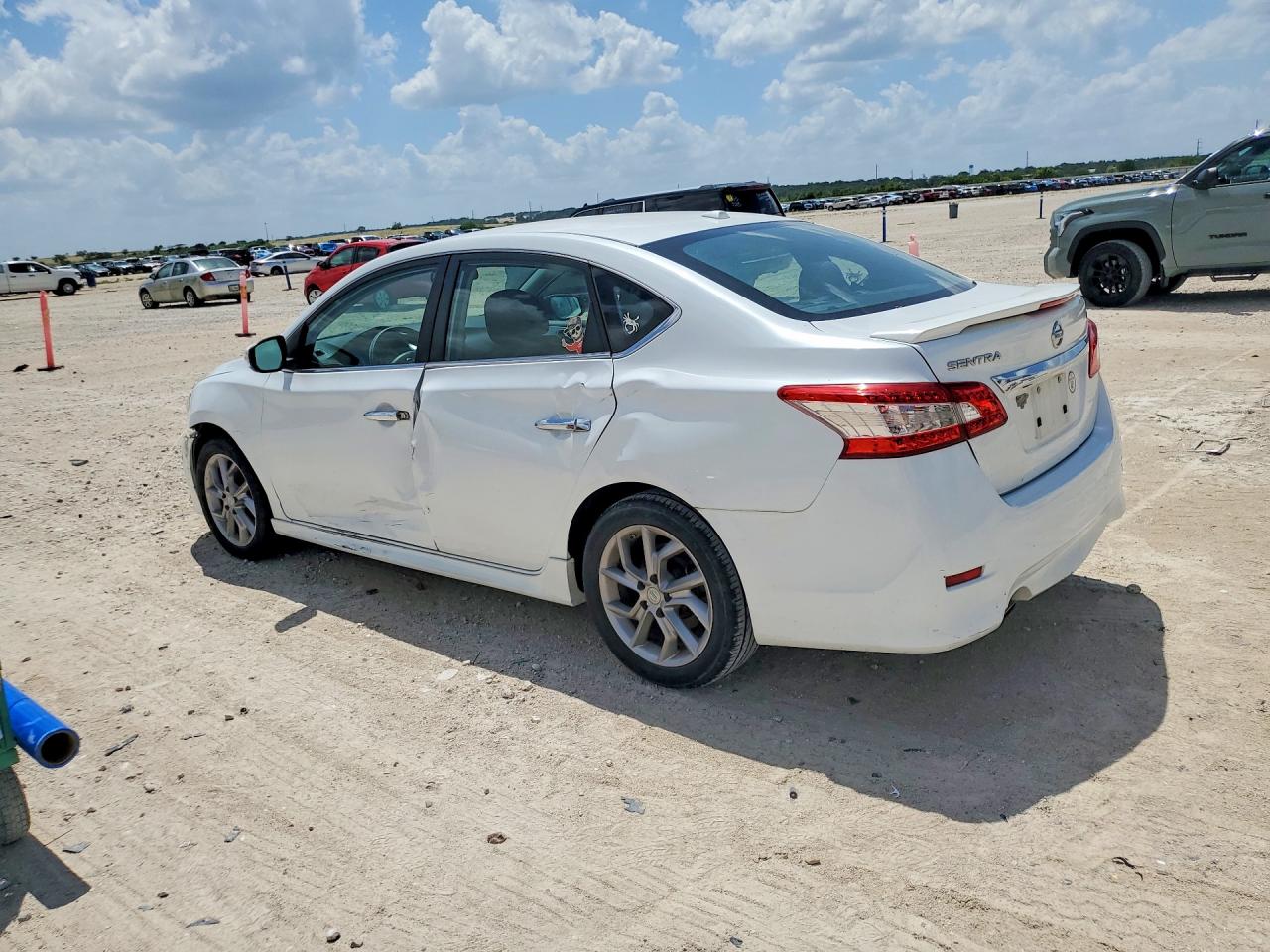 2015 Nissan Sentra Sr Белый vin: 3N1AB7APXFY378427