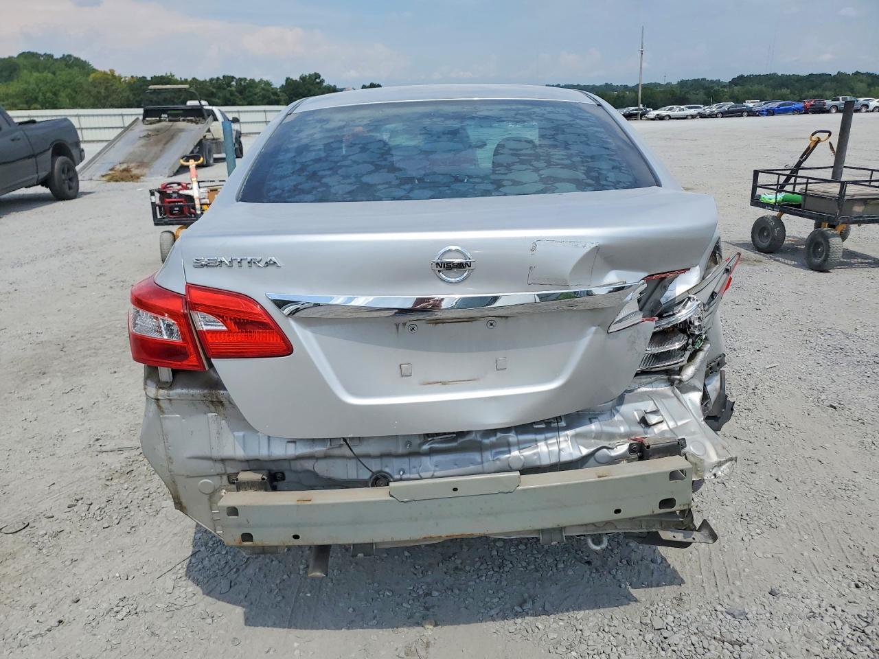 2016 Nissan Sentra S Silver vin: 3N1AB7APXGY222843