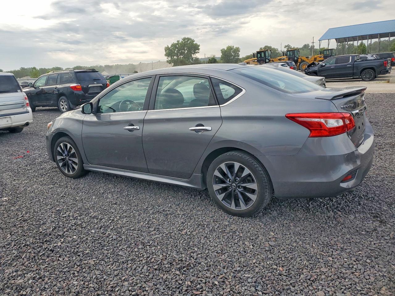 2016 Nissan Sentra Sr Gray vin: 3N1AB7APXGY243787