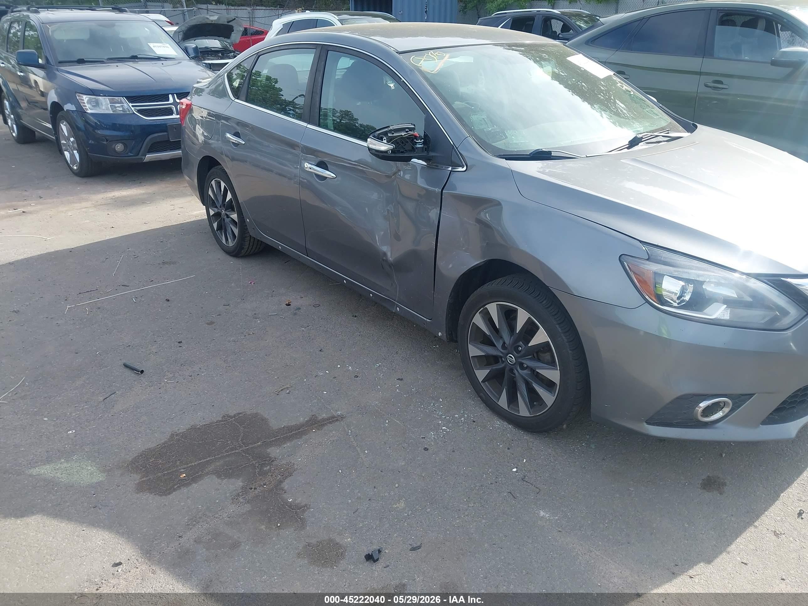 2017 Nissan Sentra Sr Gray vin: 3N1AB7APXHY348007